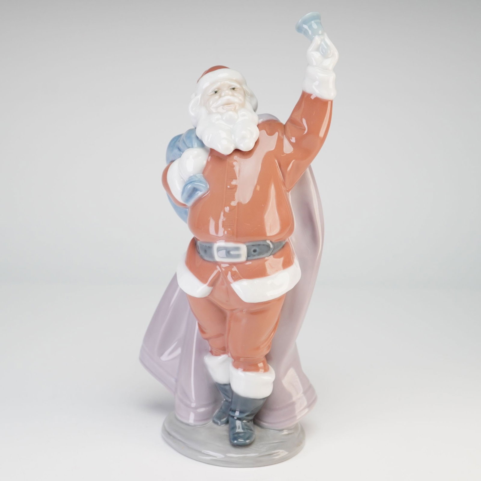 Lladro Porcelain Figurine, Jolly Santa 1006500 (1 of 3)