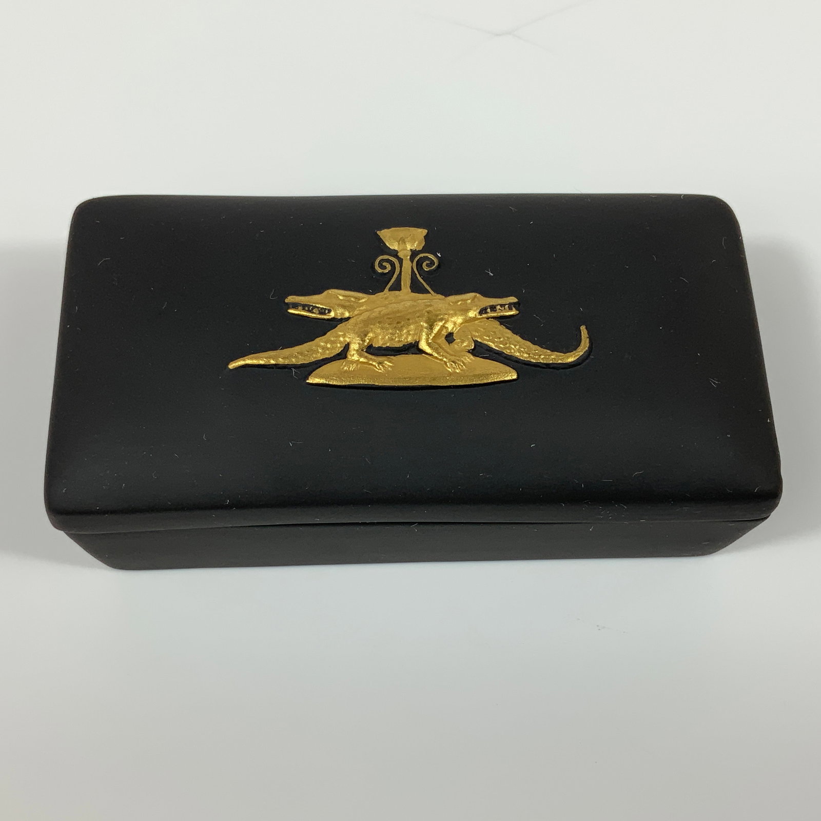 Wedgwood Gilded Black Basalt Egyptian Oblong Box with Lid (1 of 3)