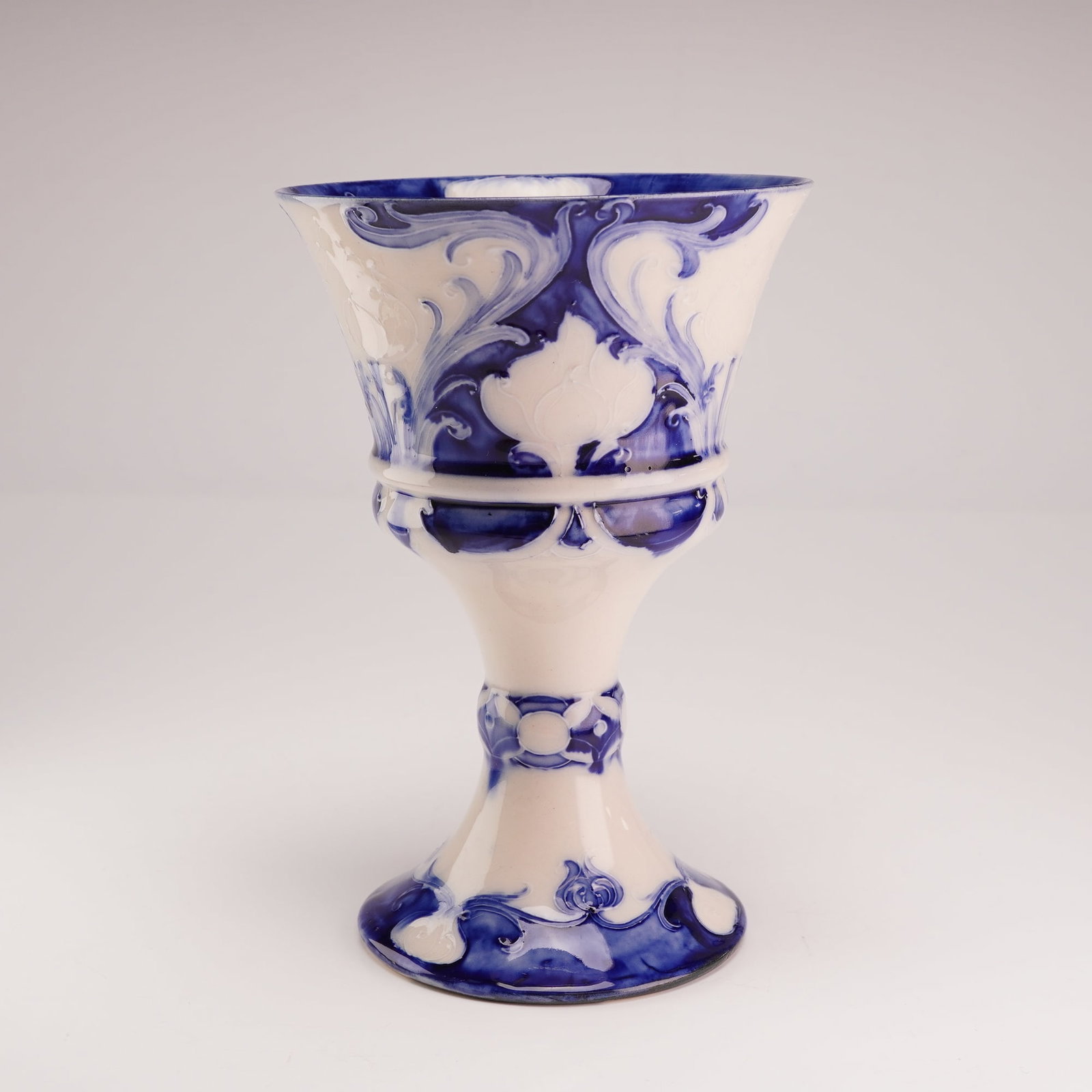 Moorcroft Macintyre Rare Art Nouveau Blue Dahlia Goblet (1 of 3)