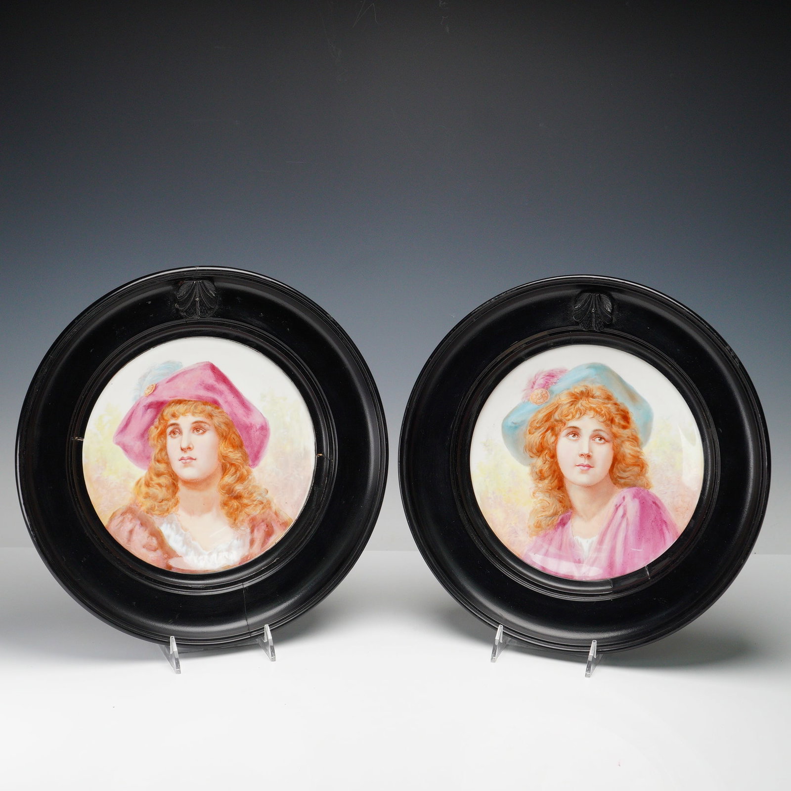 Pair of Doulton Artist-Painted Porcelain Plates by J.P. Hewitt (1 of 9)