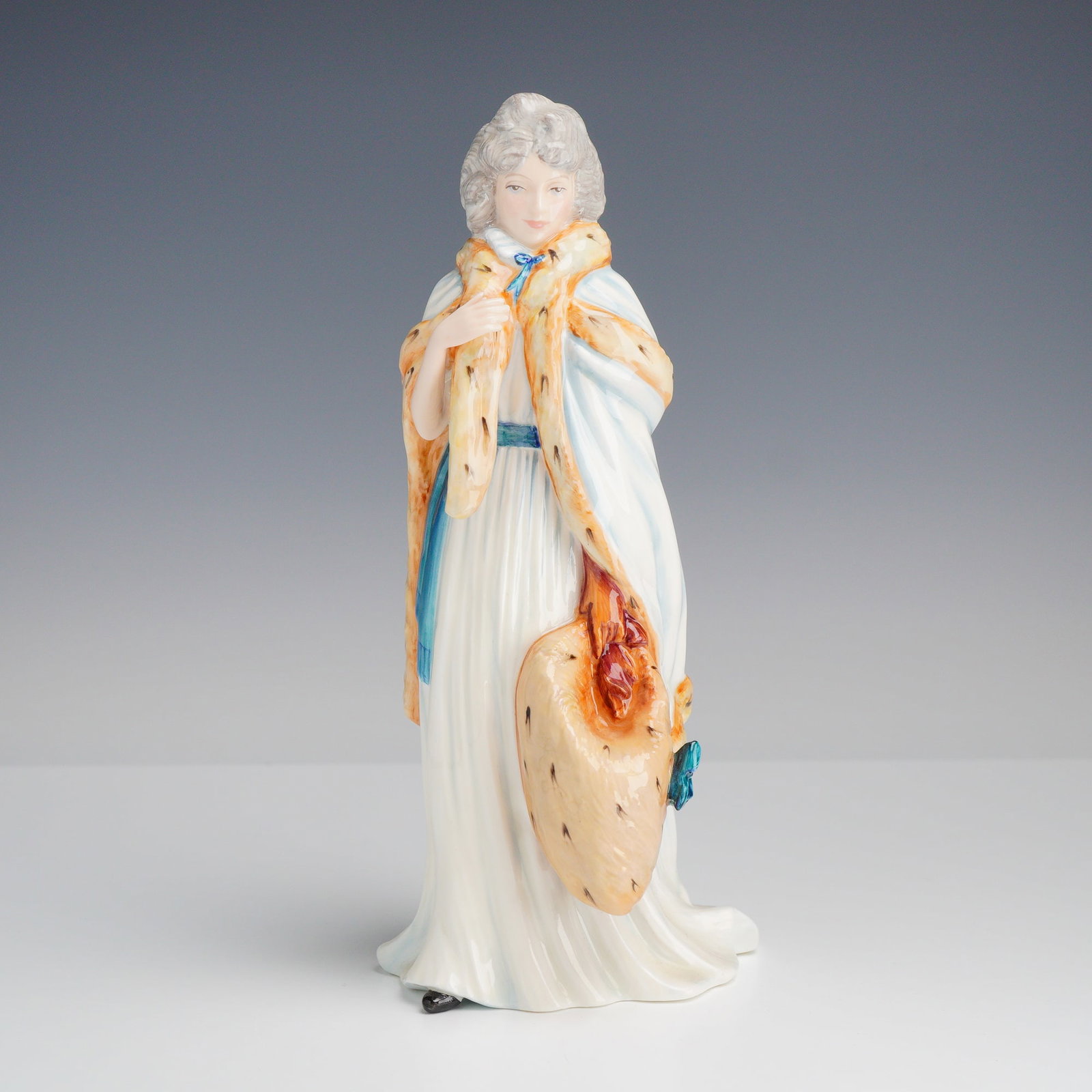 Royal Doulton Figurine Elisa Farren, Countess of Derby HN3442 (1 of 3)