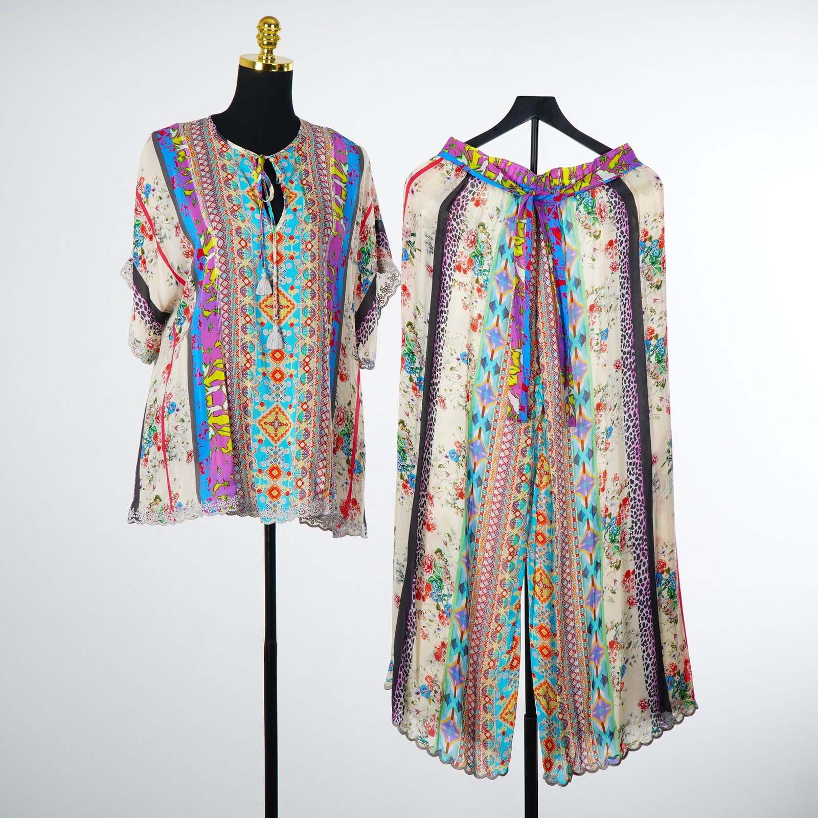 A Two-Piece Johnny Was Bohemian Style Kimono Tunic and Farrah Pant Ensemble, Size S (1 of 4)