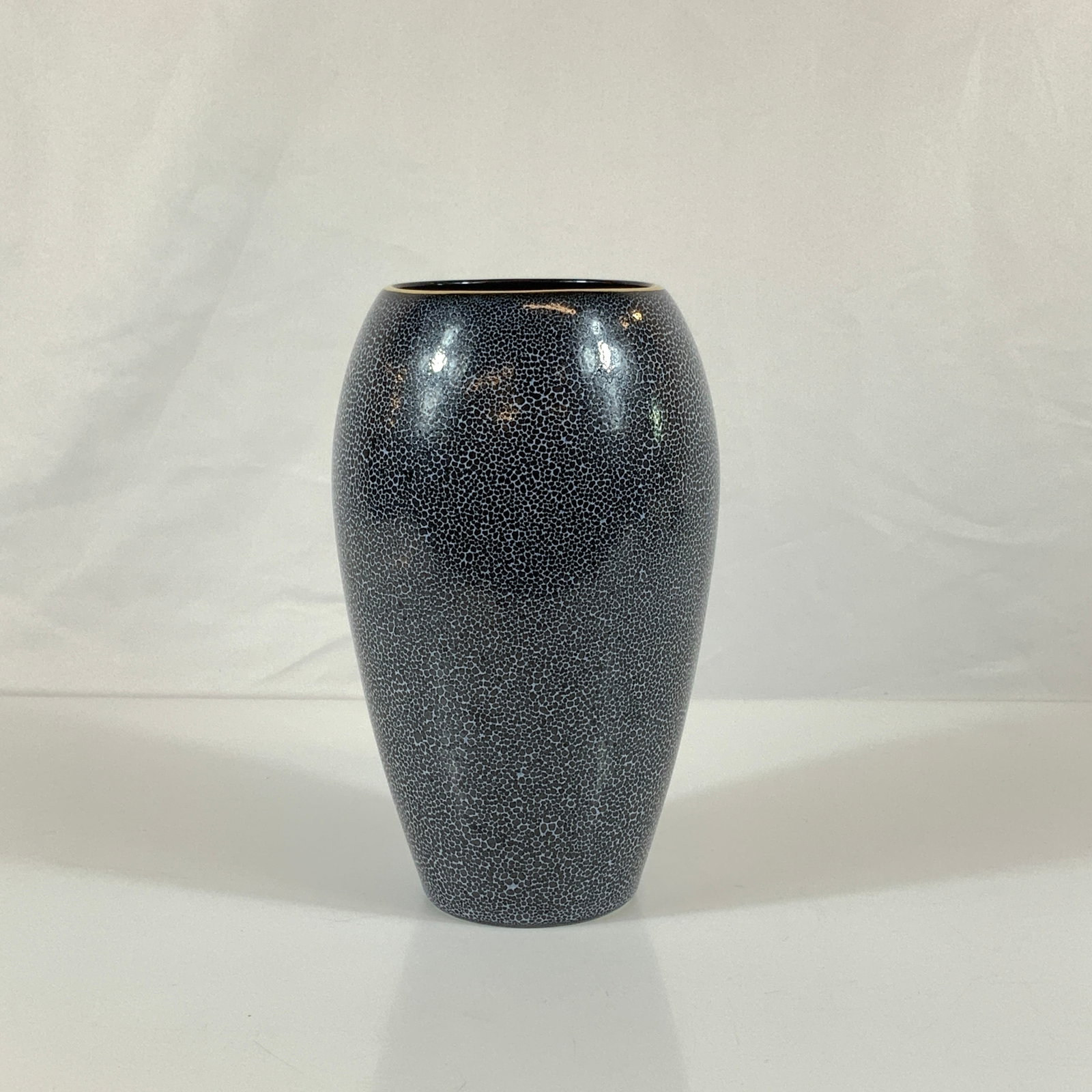 Michael Wainwright Stoneware Vase, Panthera (1 of 3)