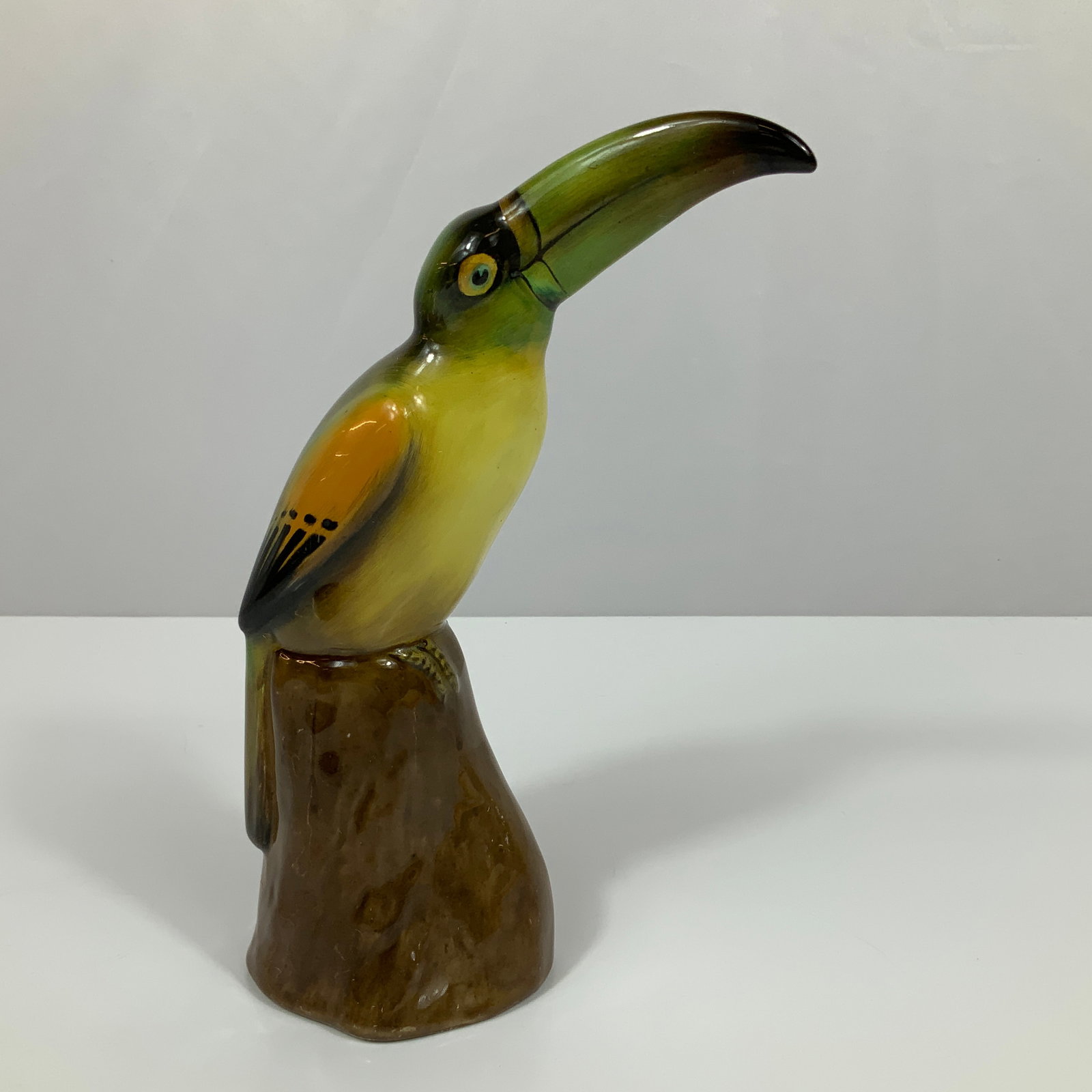 Royal Doulton Porcelain Figurine, Toucan on Perch HN159 (1 of 3)