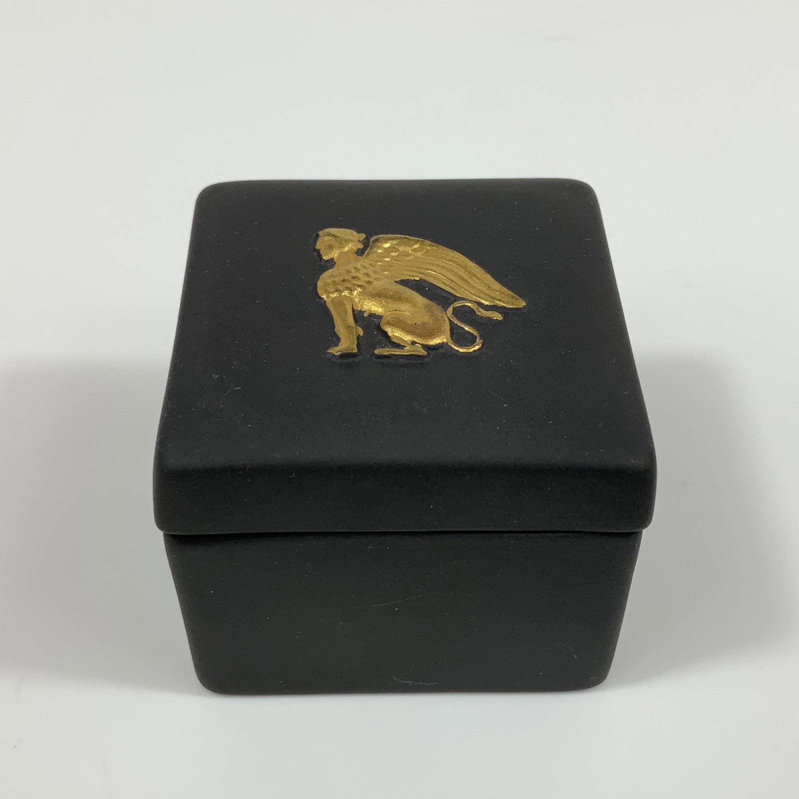 Wedgwood Jasperware Egyptian Black Basalt and Gilded Gold Square Box with Lid (1 of 3)