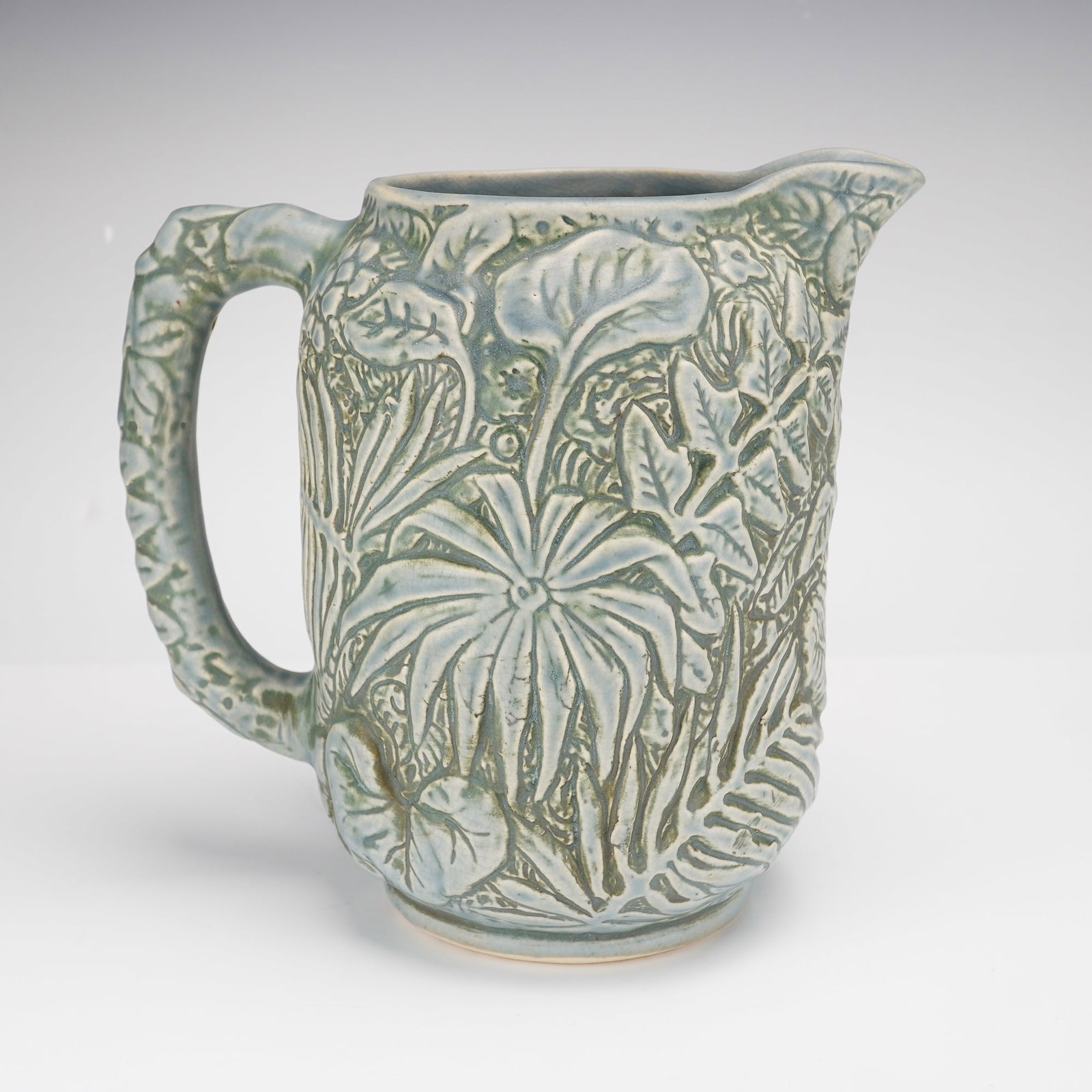 Weller Pottery Marvo Pattern Pitcher (1 of 3)