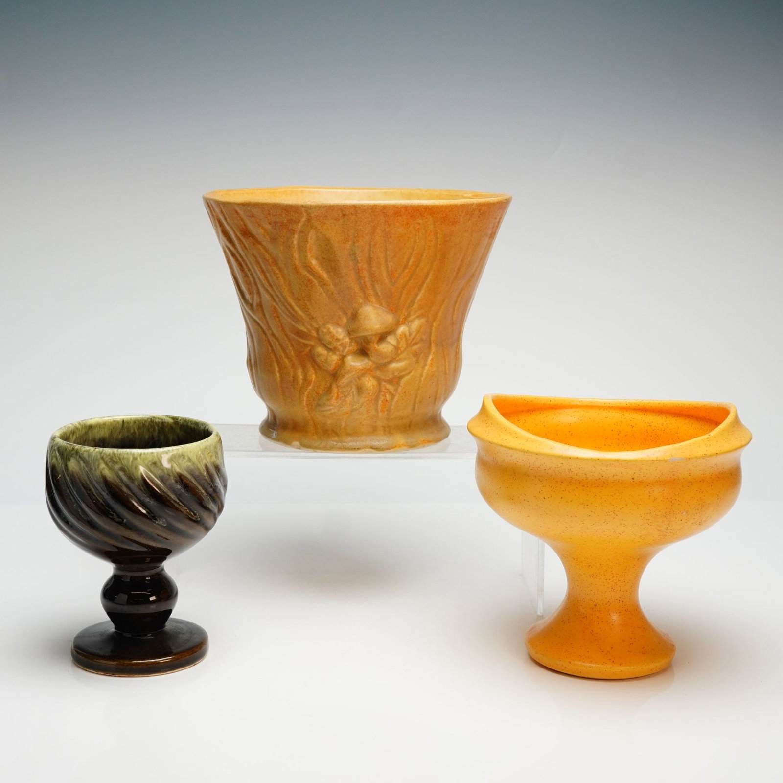 Three Brush-McCoy, Hull, and Floraline Pottery Cups and Planter (1 of 4)