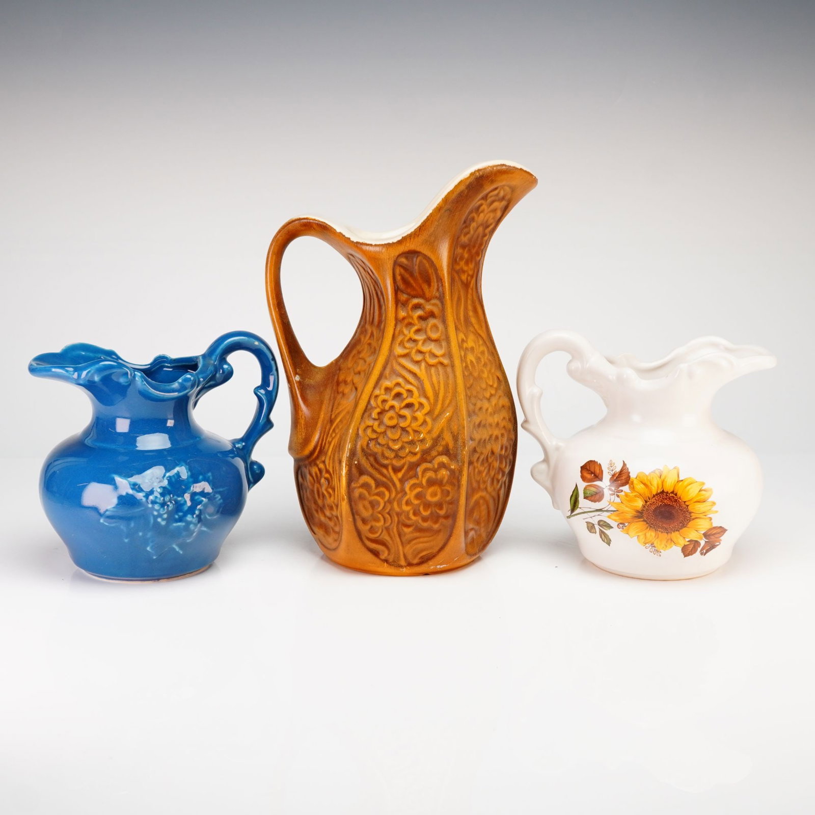 3pc McCoy and Unmarked Ceramic Pitchers (1 of 4)