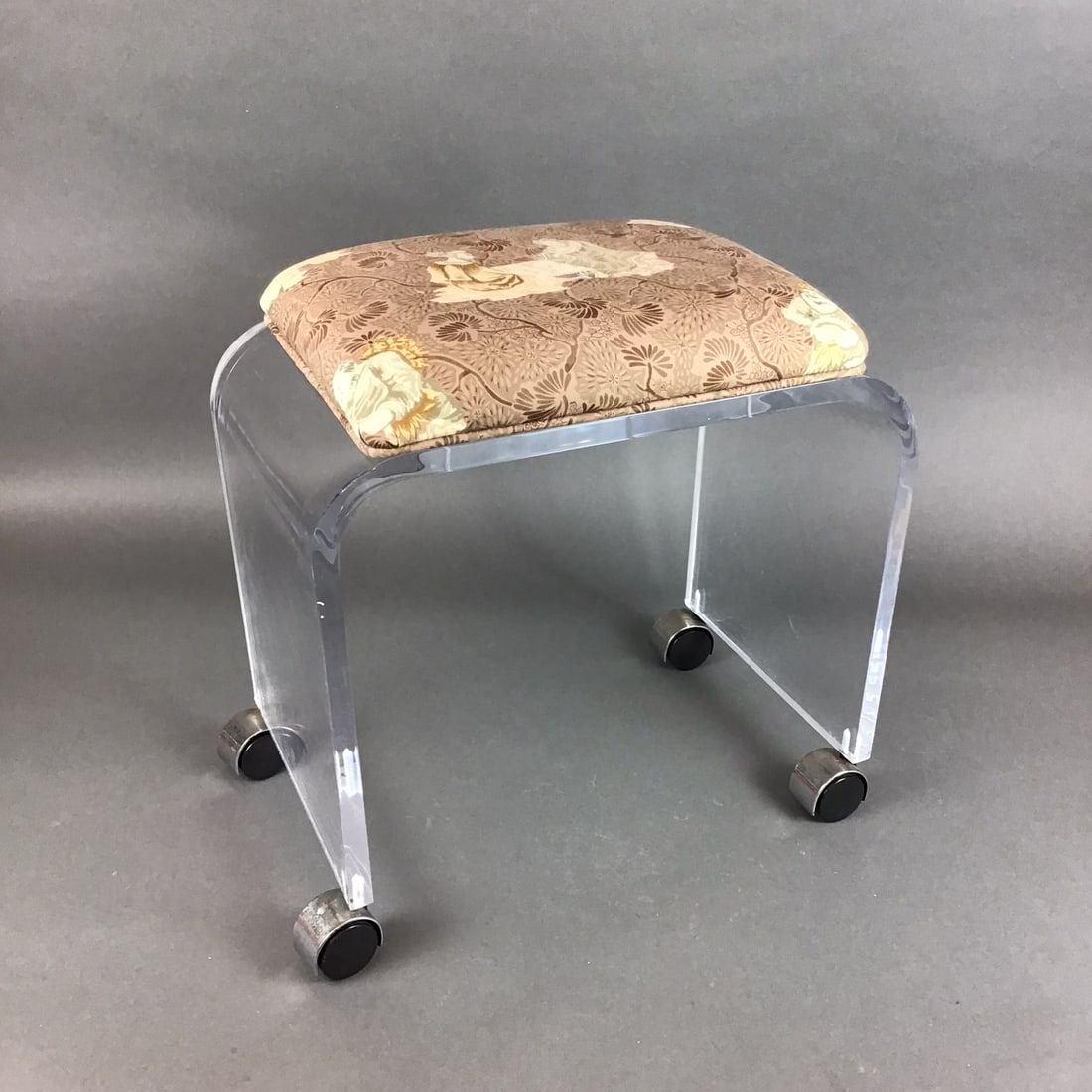 Mid-Century Modern Waterfall Lucite Vanity Stool with Oriental Graphic Cushion (1 of 4)