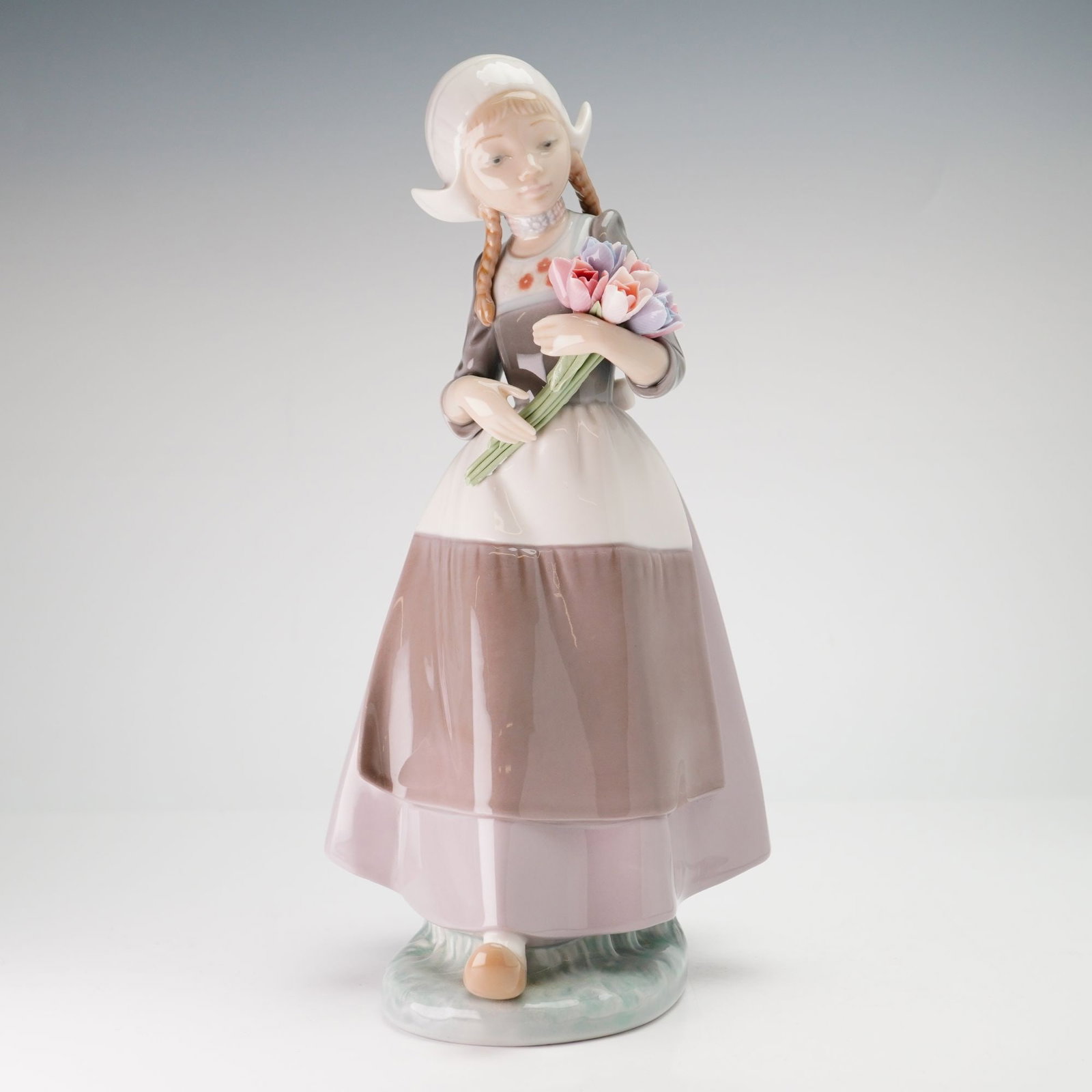 Lladro Porcelain Figurine Dutch Girl, Ingrid 01005065 (1 of 3)