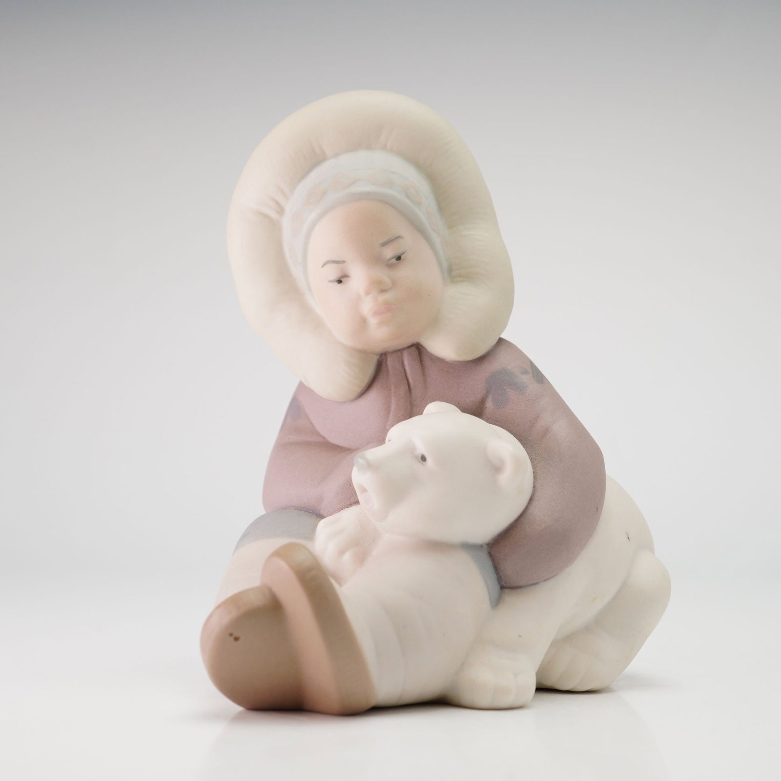 Lladro Gres Porcelain Figurine Eskimo with Polar Bear Cub 01011195 (1 of 3)