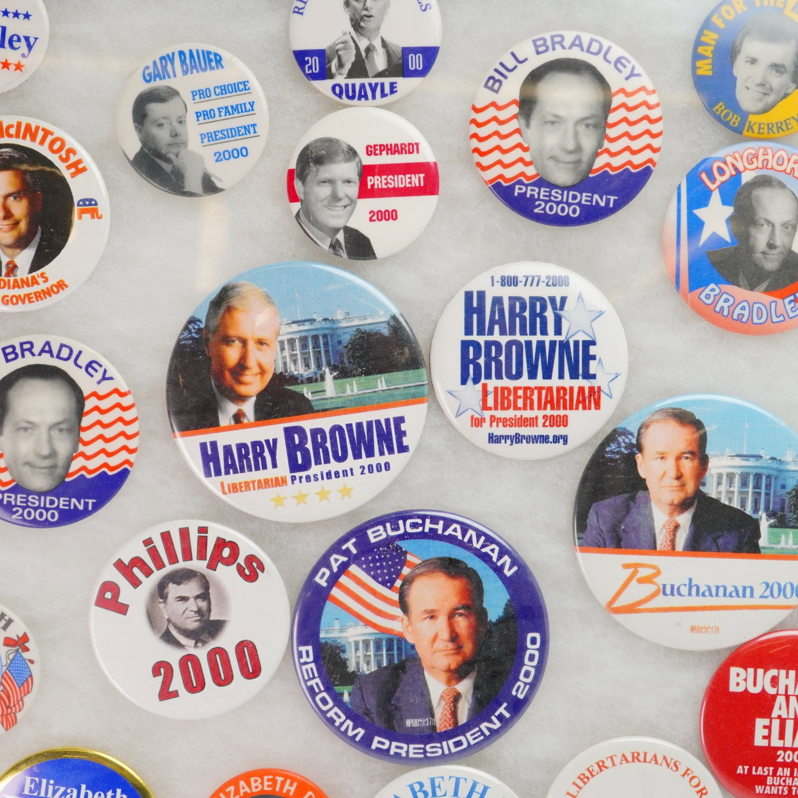 A Collection of U.S. Political Campaign Buttons with 2 Tray Pins (1 of 2)
