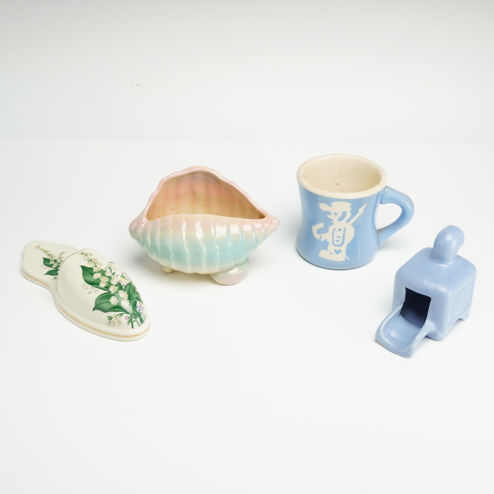 4pc Ceramic Seashell, Mug, Shoe Wall Hook, and Woodstove Ash Tray (1 of 3)