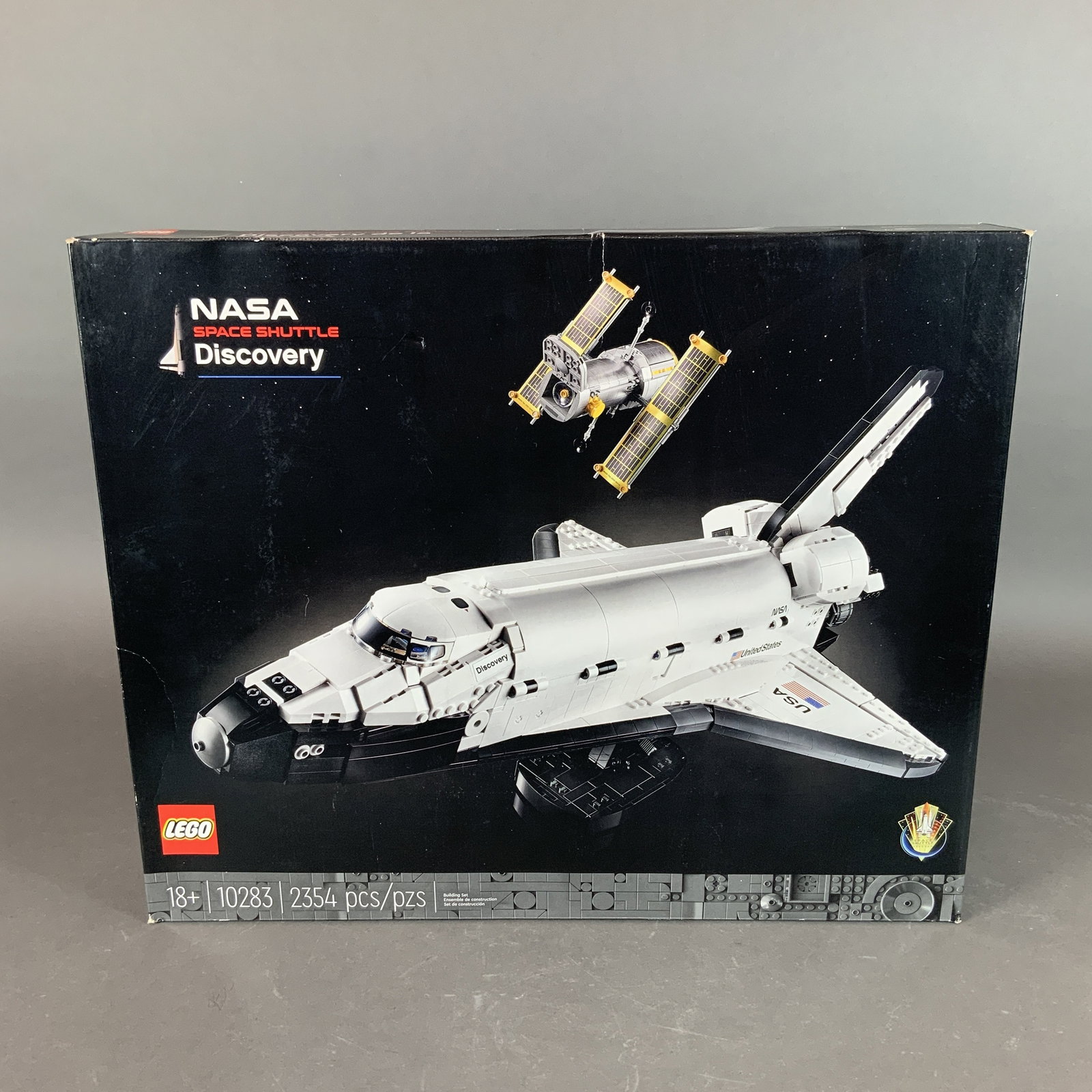LEGO Icons 10283 NASA Space Shuttle Discovery Building Set (1 of 3)