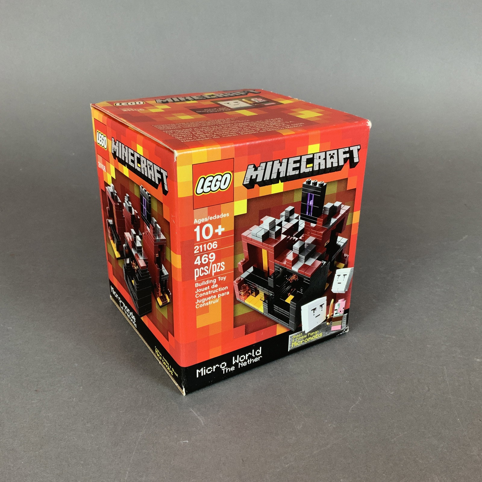 LEGO Minecraft Micro World The Nether Set 21106 (1 of 3)
