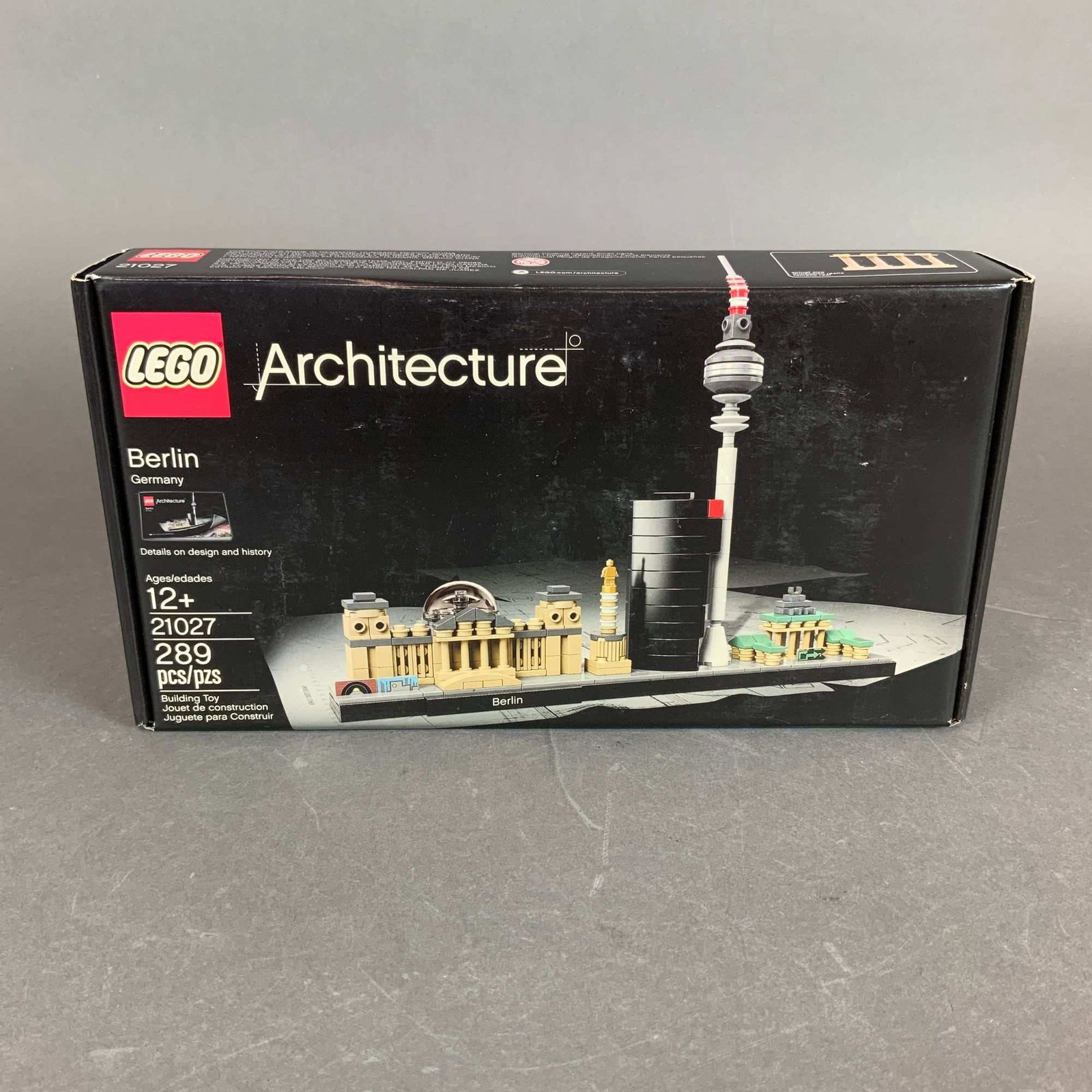 LEGO Architecture Berlin Germany Building Set 21027 (1 of 3)