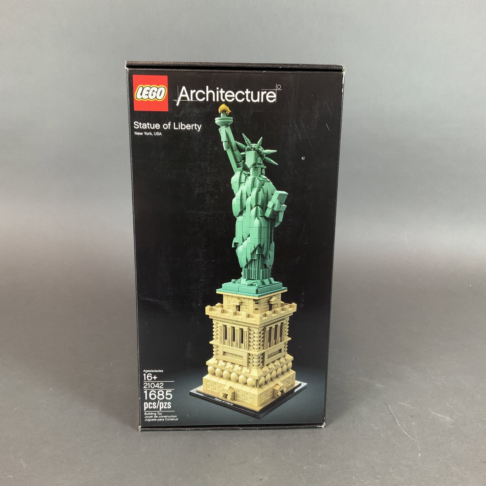 LEGO Architecture Set, Statue of Liberty 21042 (1 of 3)