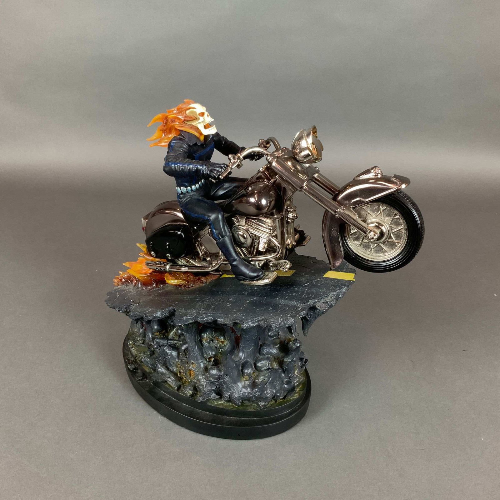 Bowen Designs Marvel Painted Statue Super Chrome Version, Ghost Rider (1 of 4)