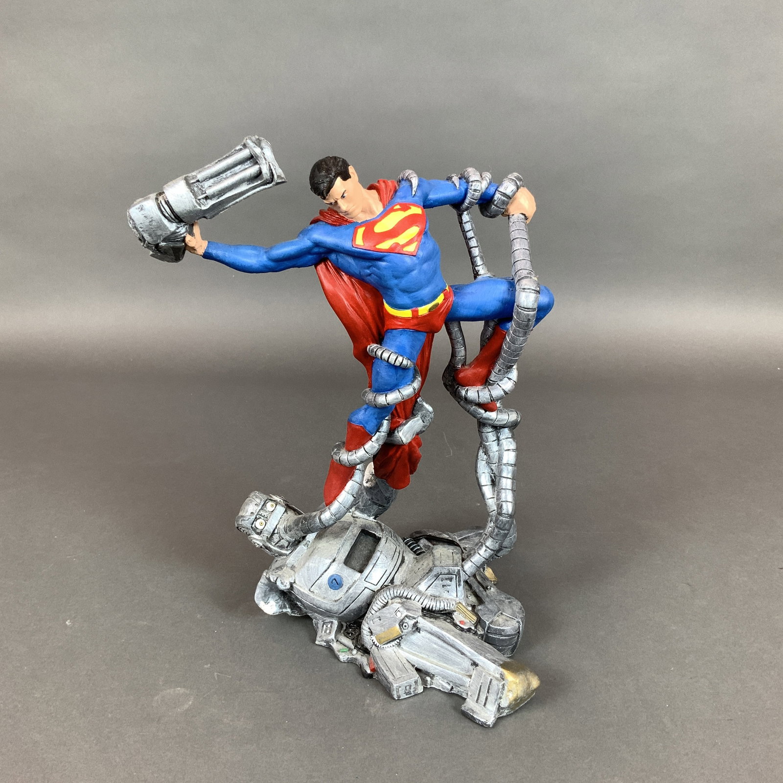 DC Comics Man vs. Machine! Superman Limited Edition Statue (1 of 5)