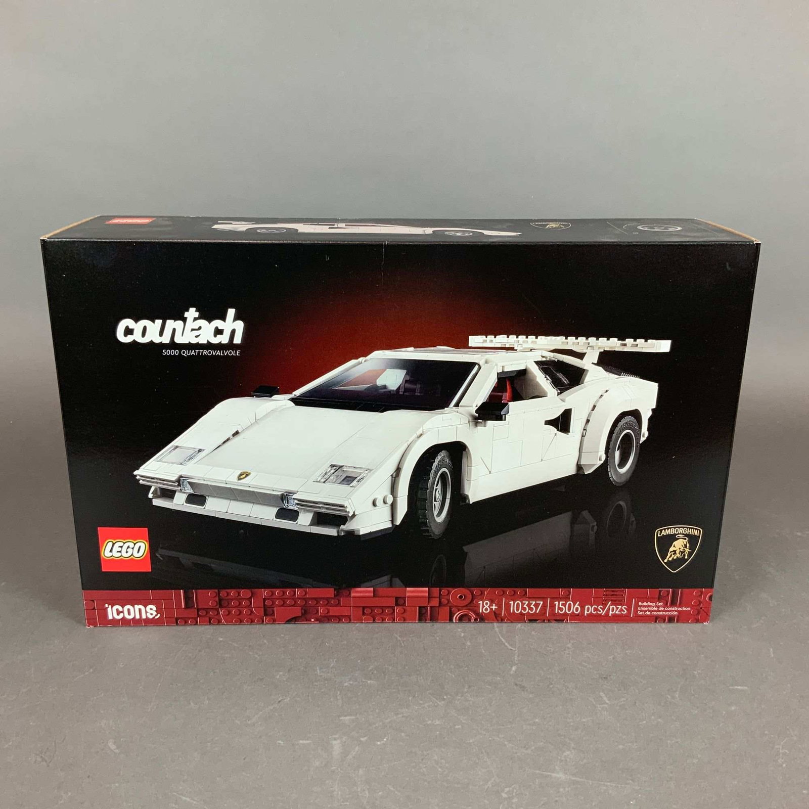LEGO Icons Lamborghini Countach 5000 Quattrovalvole Set 10337 (1 of 3)
