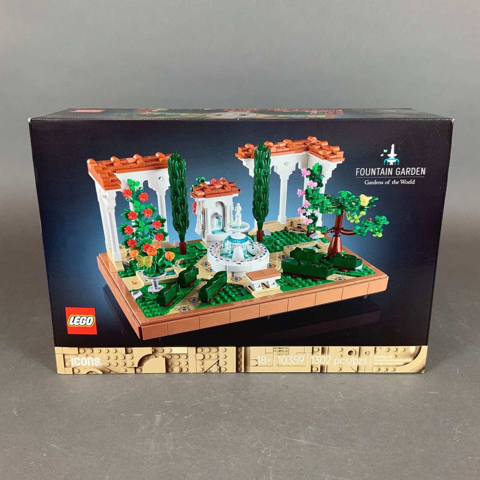LEGO Icons Gardens of the World Set, Fountain Garden 10359 (1 of 3)