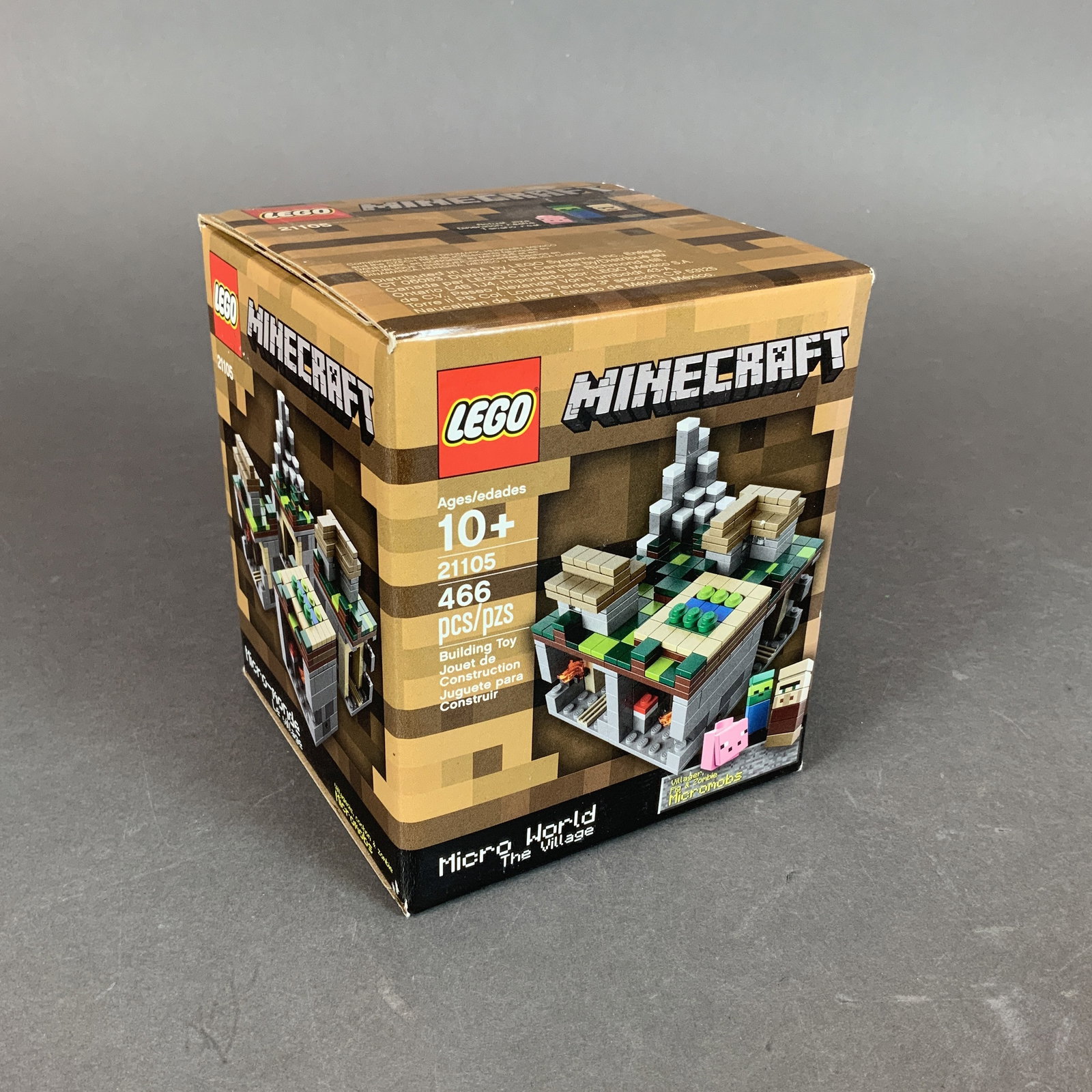 LEGO Minecraft Micro World The Village Set 21105 (1 of 3)