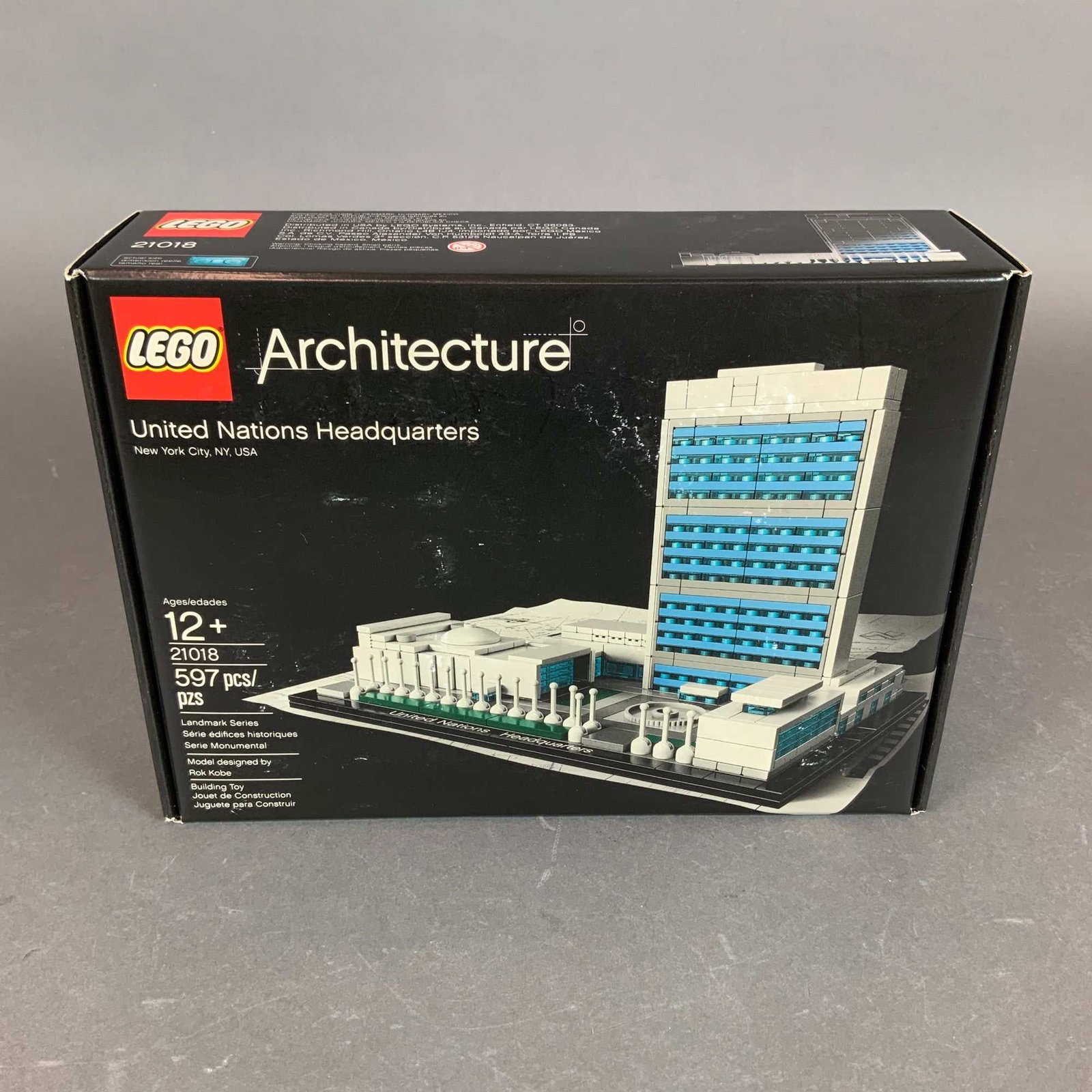 LEGO Architecture United Nations Headquarters New York City NY USA Building Set (1 of 3)
