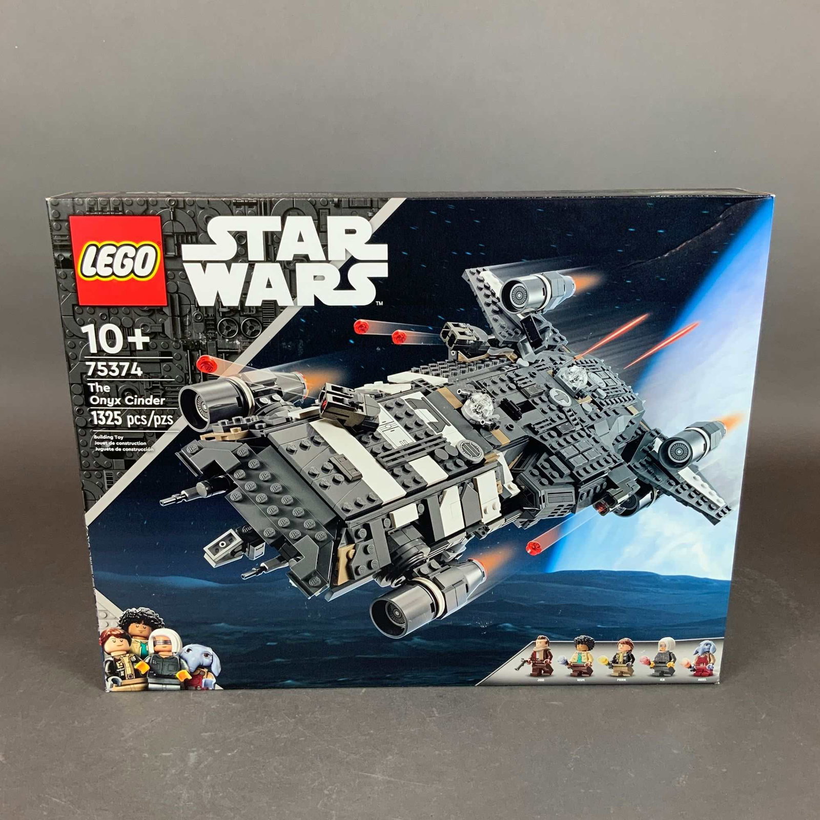 LEGO Star Wars The Onyx Cinder Building Set 75374 (1 of 3)