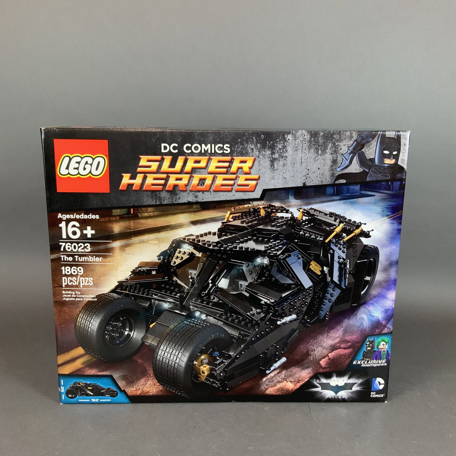 LEGO DC Comics Super Heroes Batman Dark Knight Trilogy Set, The Tumbler 76023: LEGO DC Comics Super Heroes construction set 76023, The Tumbler. This set is a large-scale model of the vehicle featured in The Dark Knight movie trilogy. It is composed of 1,869 plastic pieces. The s