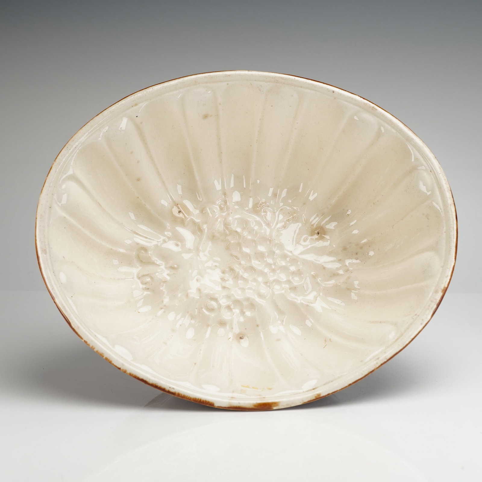 Ceramic Pudding Mold with Grape Relief - 3