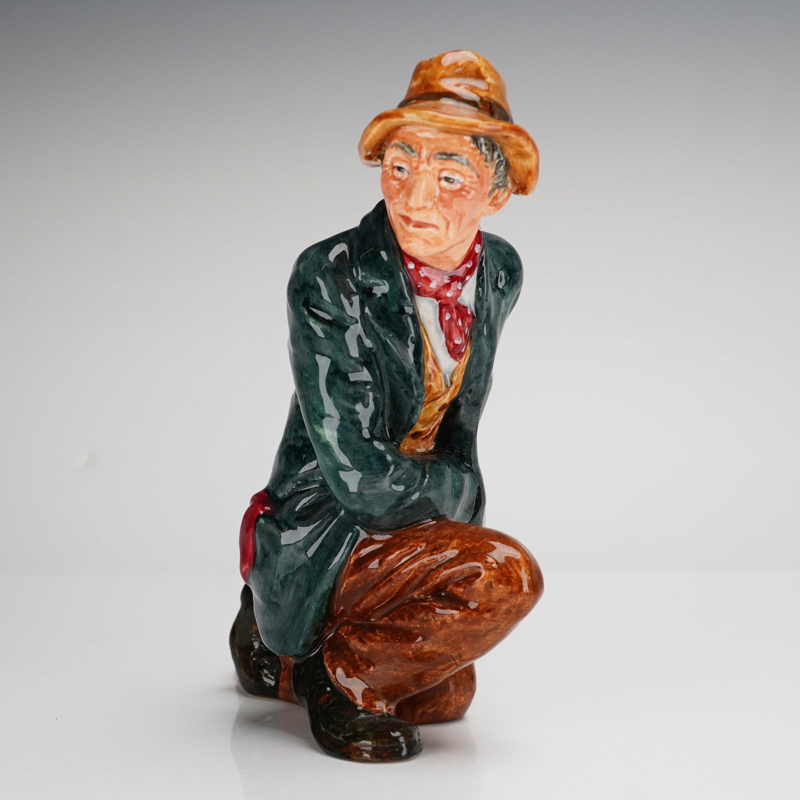Royal Doulton Figurine The Poacher HN2043 (1 of 3)