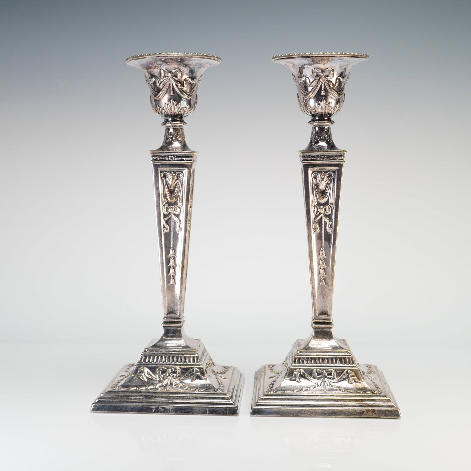 Pair of Neoclassical Silver-Plated Candlesticks by John Parsons and Co (1 of 5)