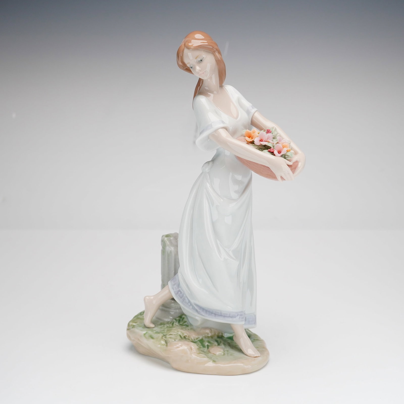 Lladro Privilege Society 2004 Porcelain Figurine Gardens of Athens 01007704 (1 of 4)
