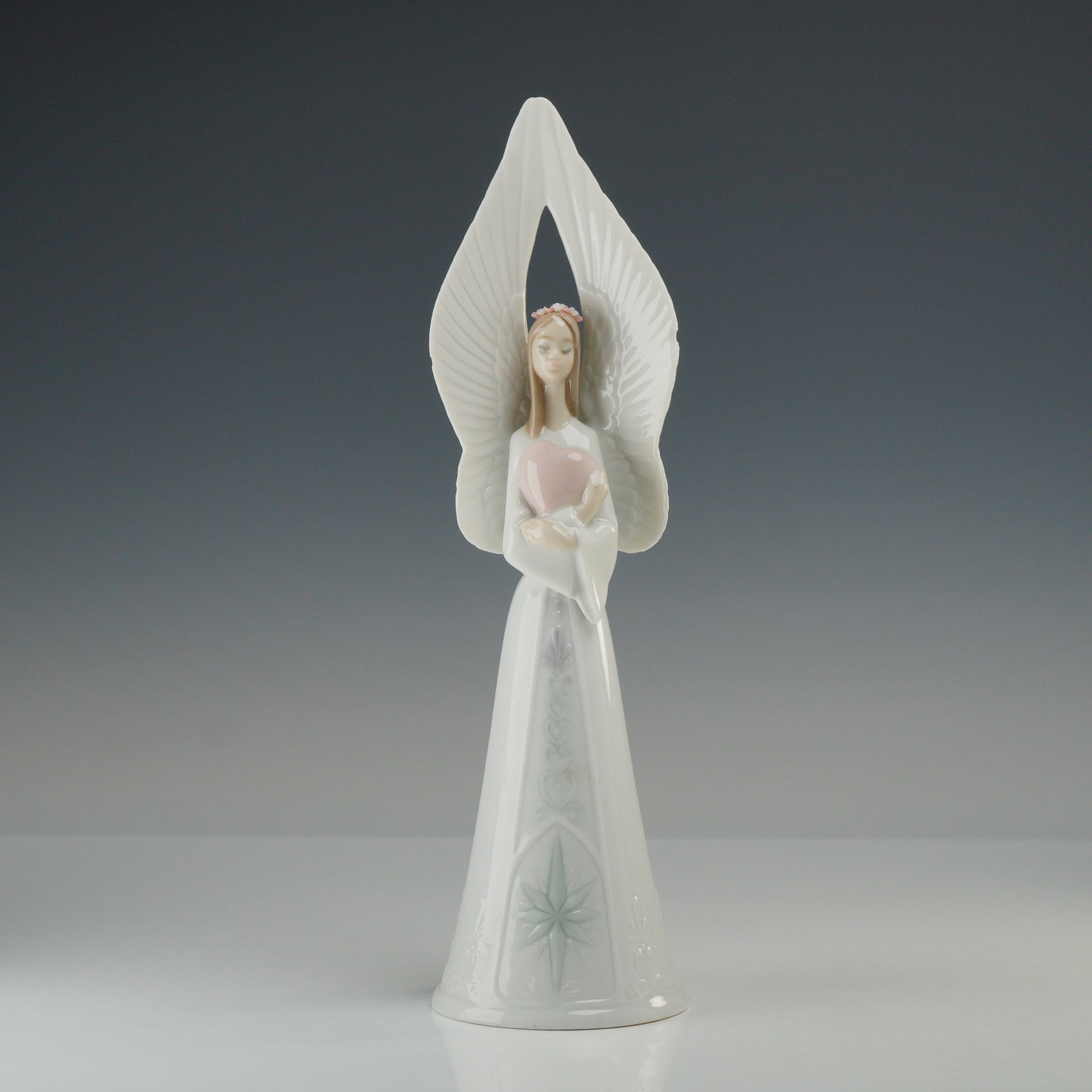 Lladro Porcelain Bell Figurine, Sounds of Love 01006474 (1 of 5)