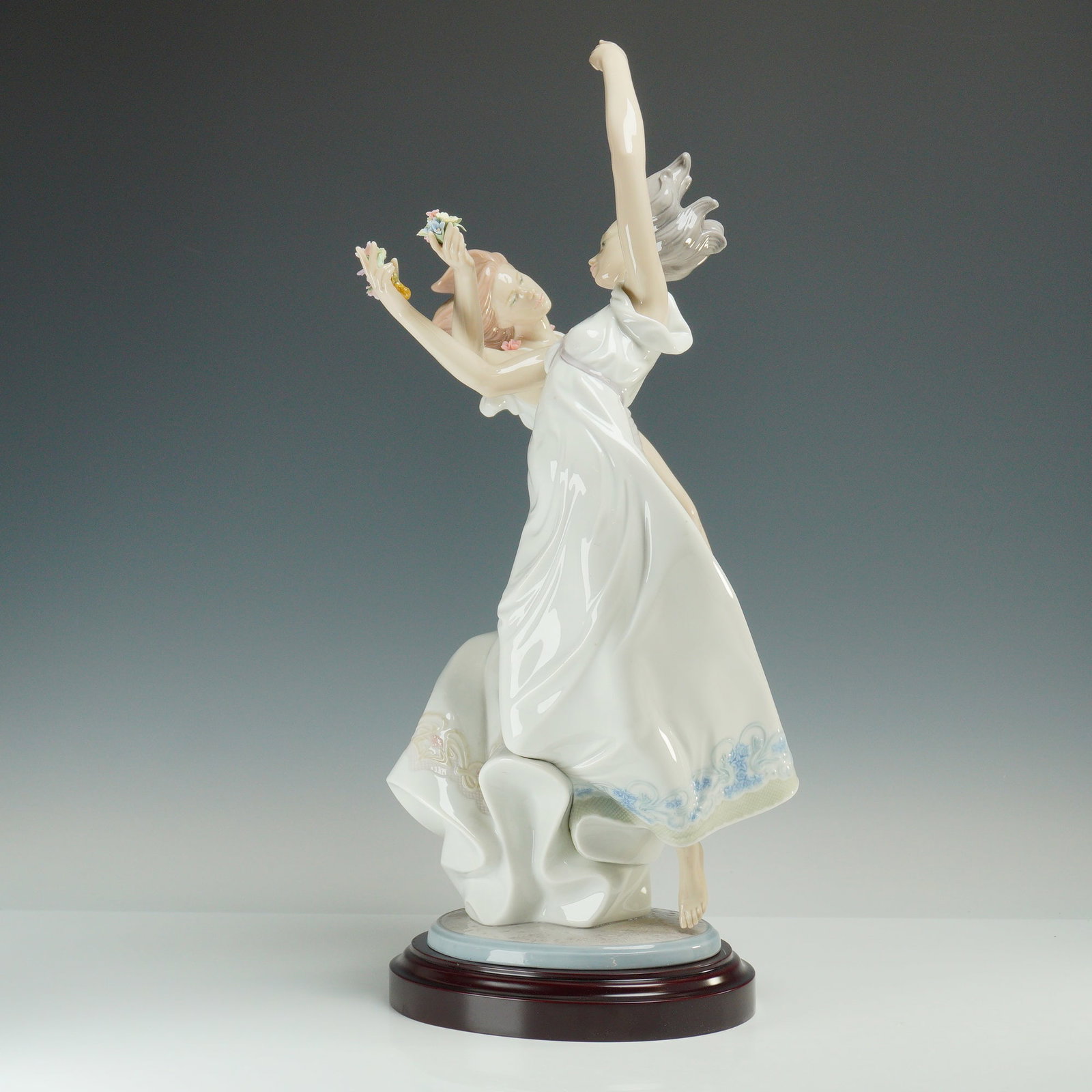 Lladro Porcelain Figurine, Dance of the Nymphs 01001844 (1 of 4)