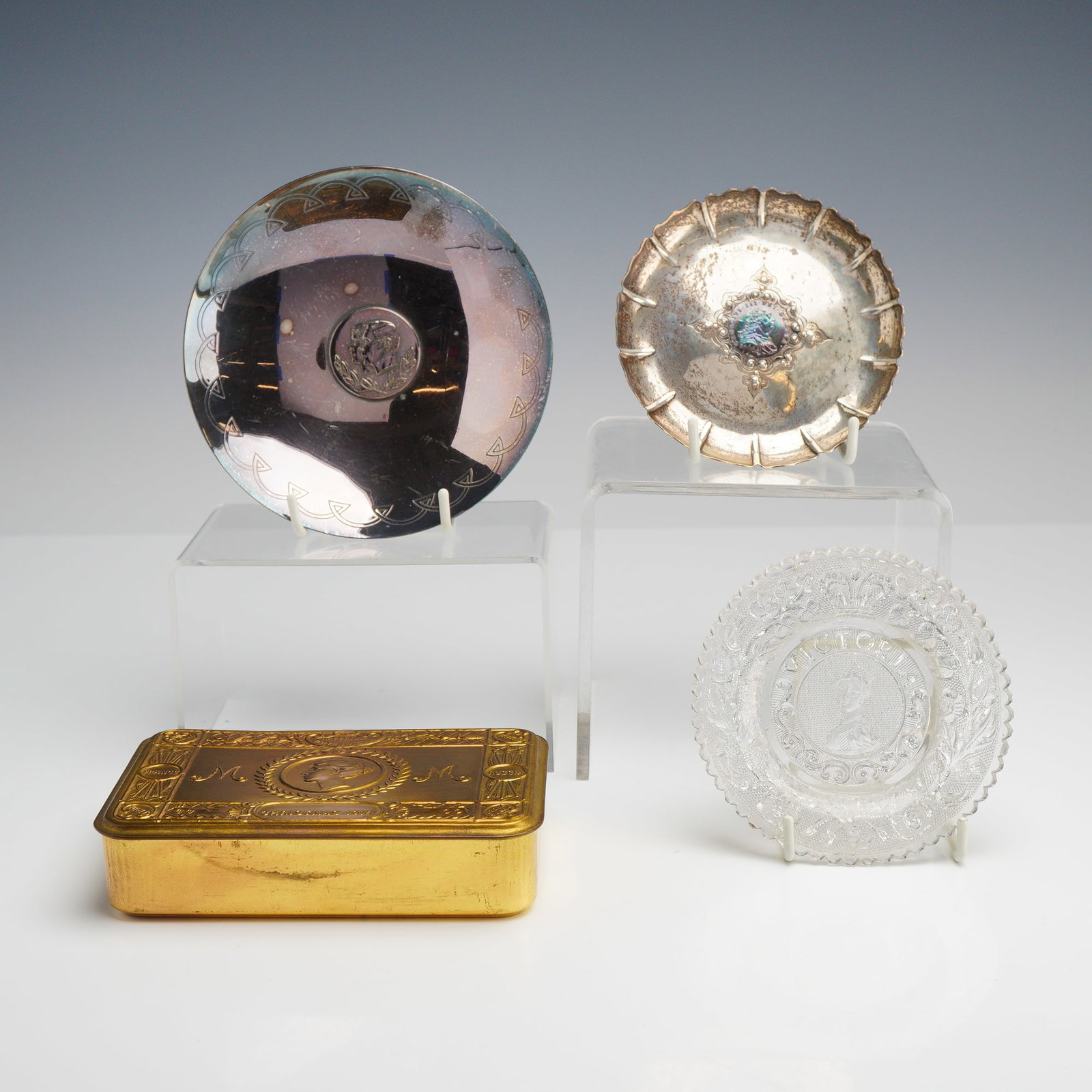 A Collection of Four British Royal and Historical Commemorative Items (1 of 7)