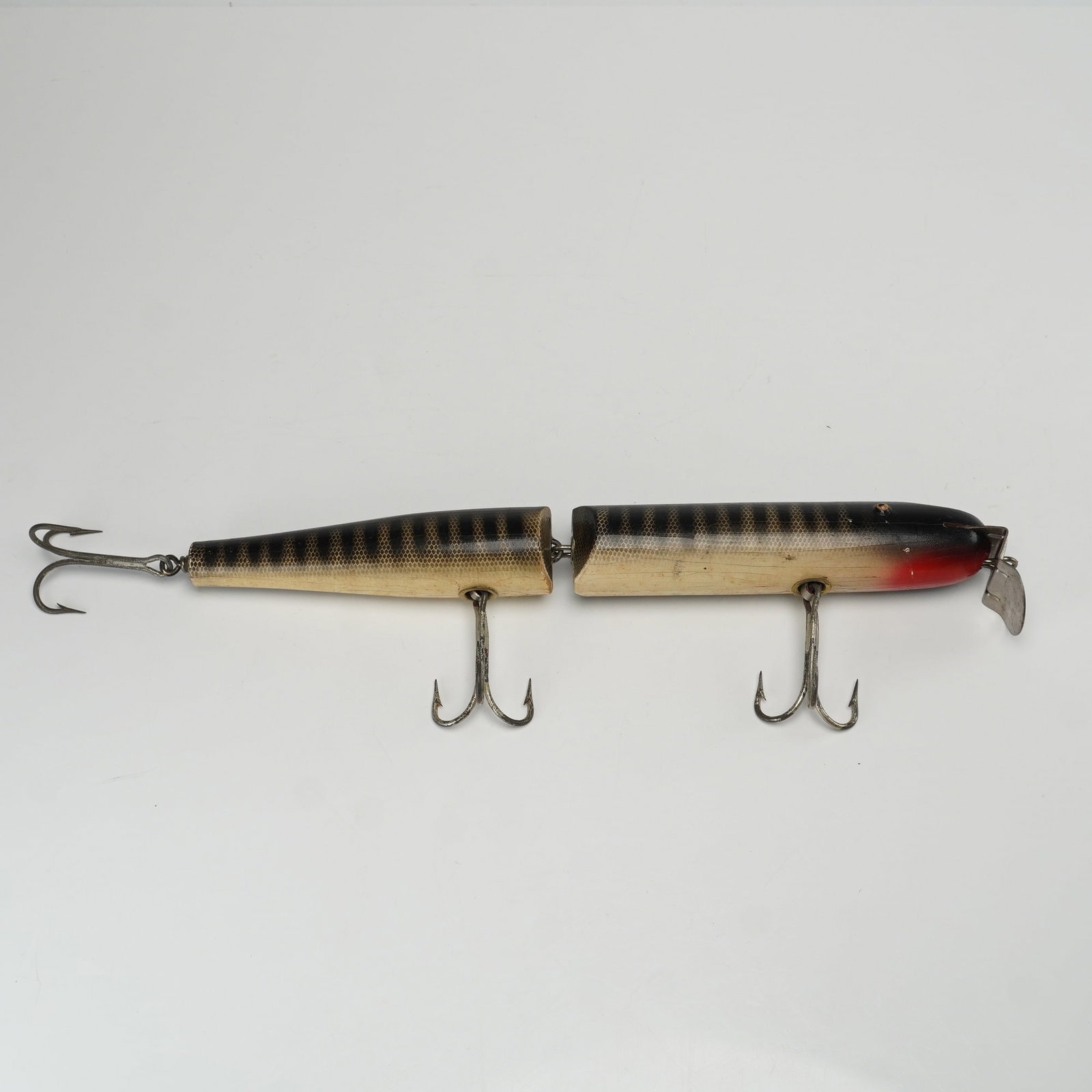 Vintage Creek Chub Giant Pikie Jointed Wooden Fishing Lure (1 of 3)