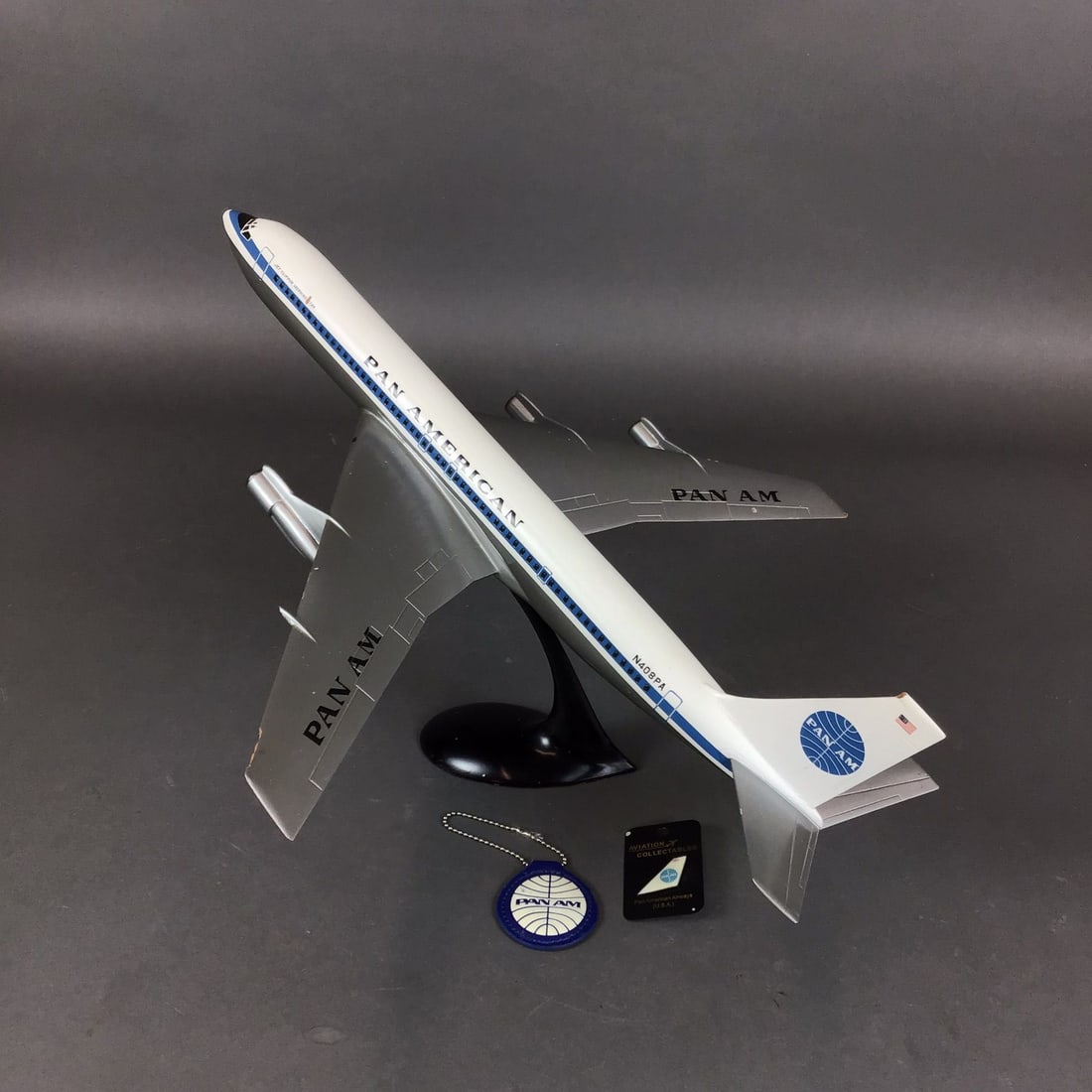 Three-Piece Pan American World Airways Boeing 707-321B Model with Keychain and Pin (1 of 4)