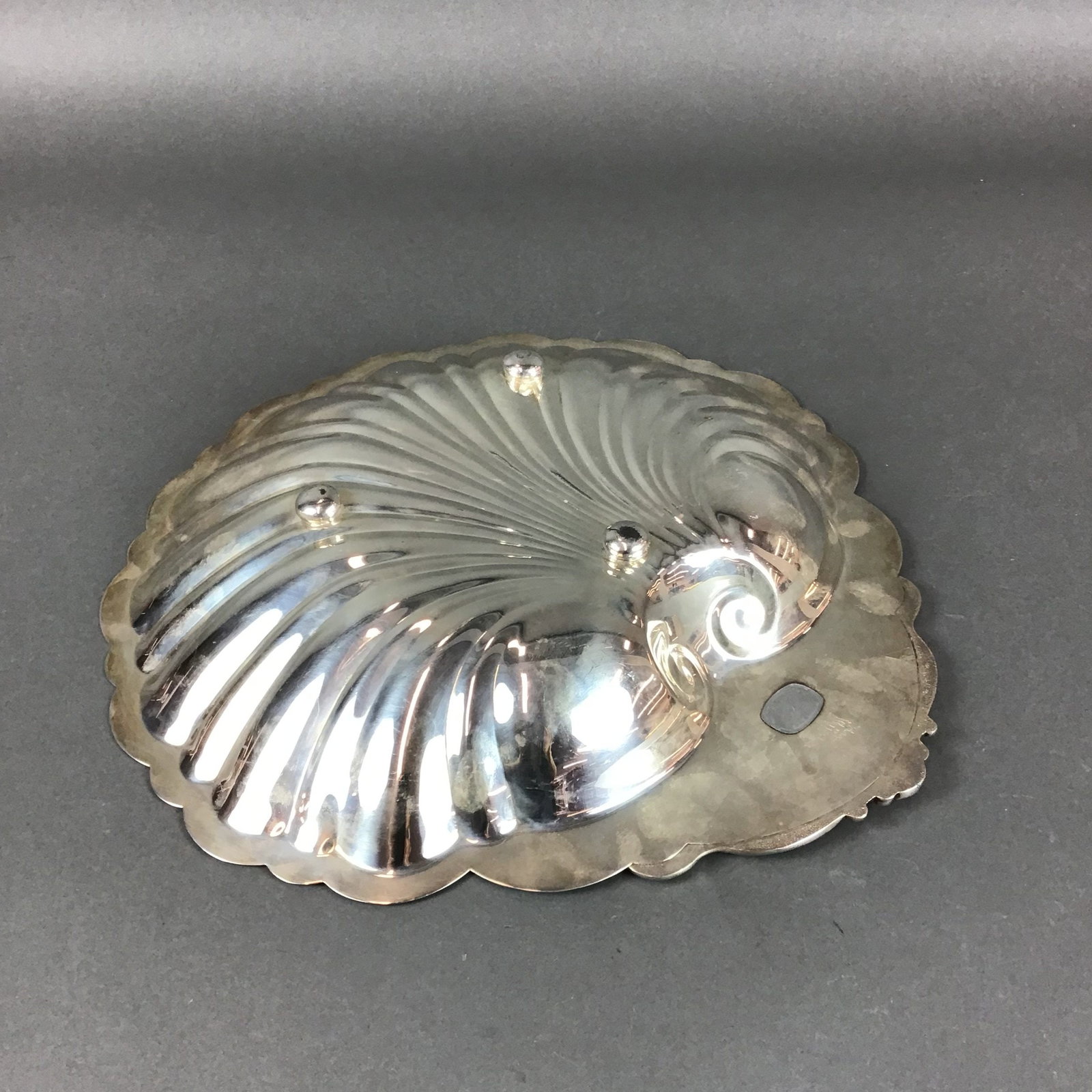 Wallace Baroque Silverplate Shell Form Dish - 2