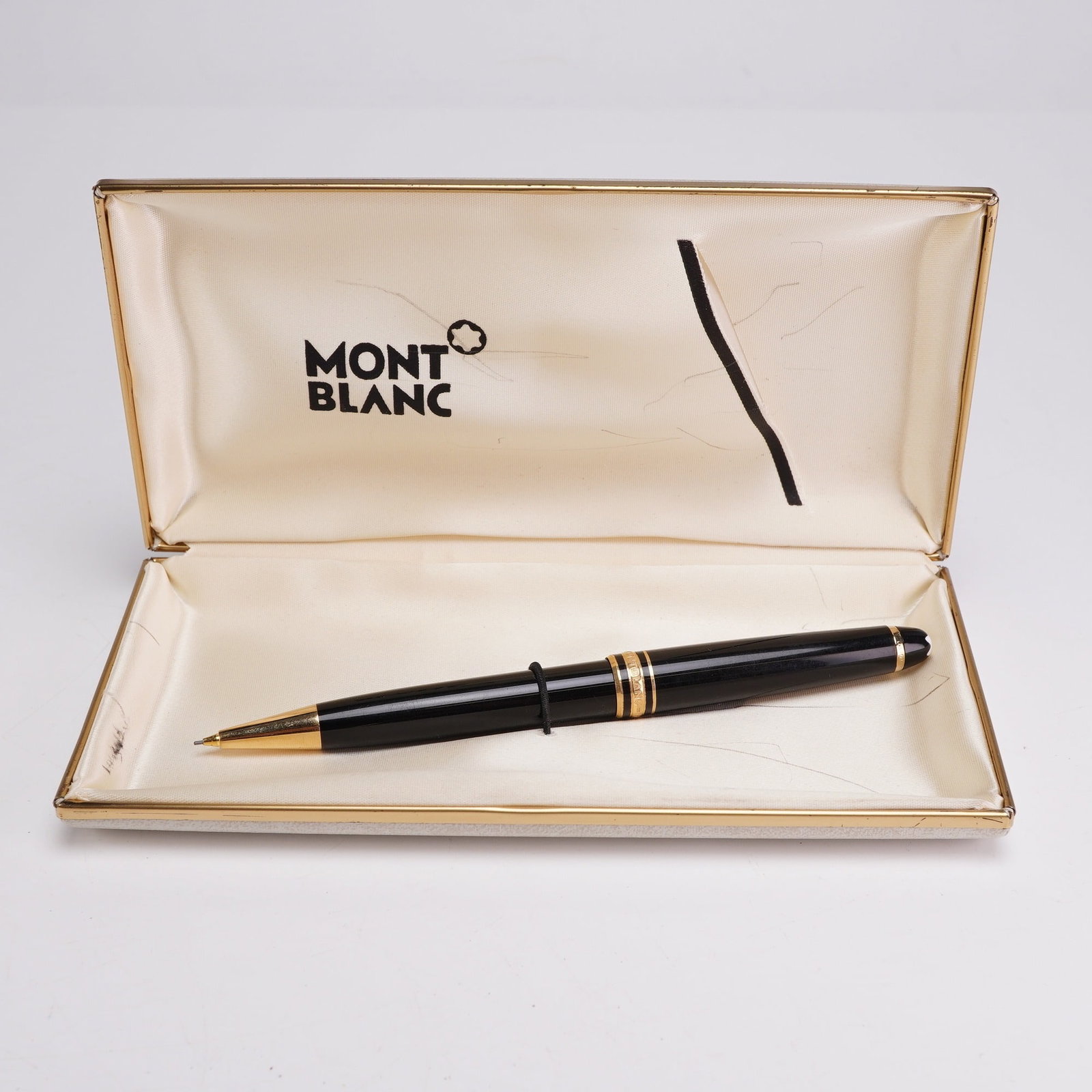 Montblanc Meisterstuck Classique Gold Coated Mechanical Pencil (1 of 3)
