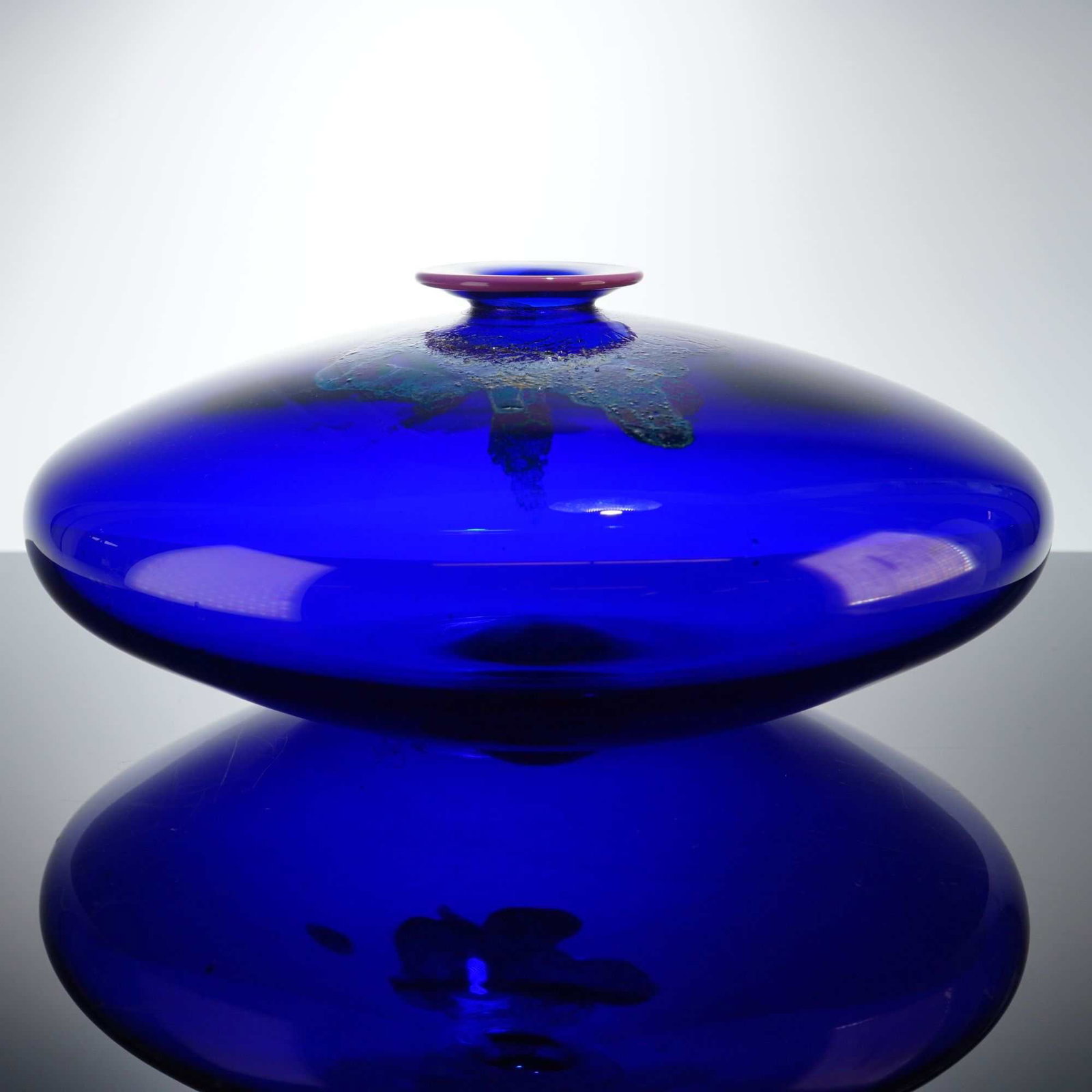 Eric Brakken Cobalt Macchia Art Glass Vase (1 of 5)
