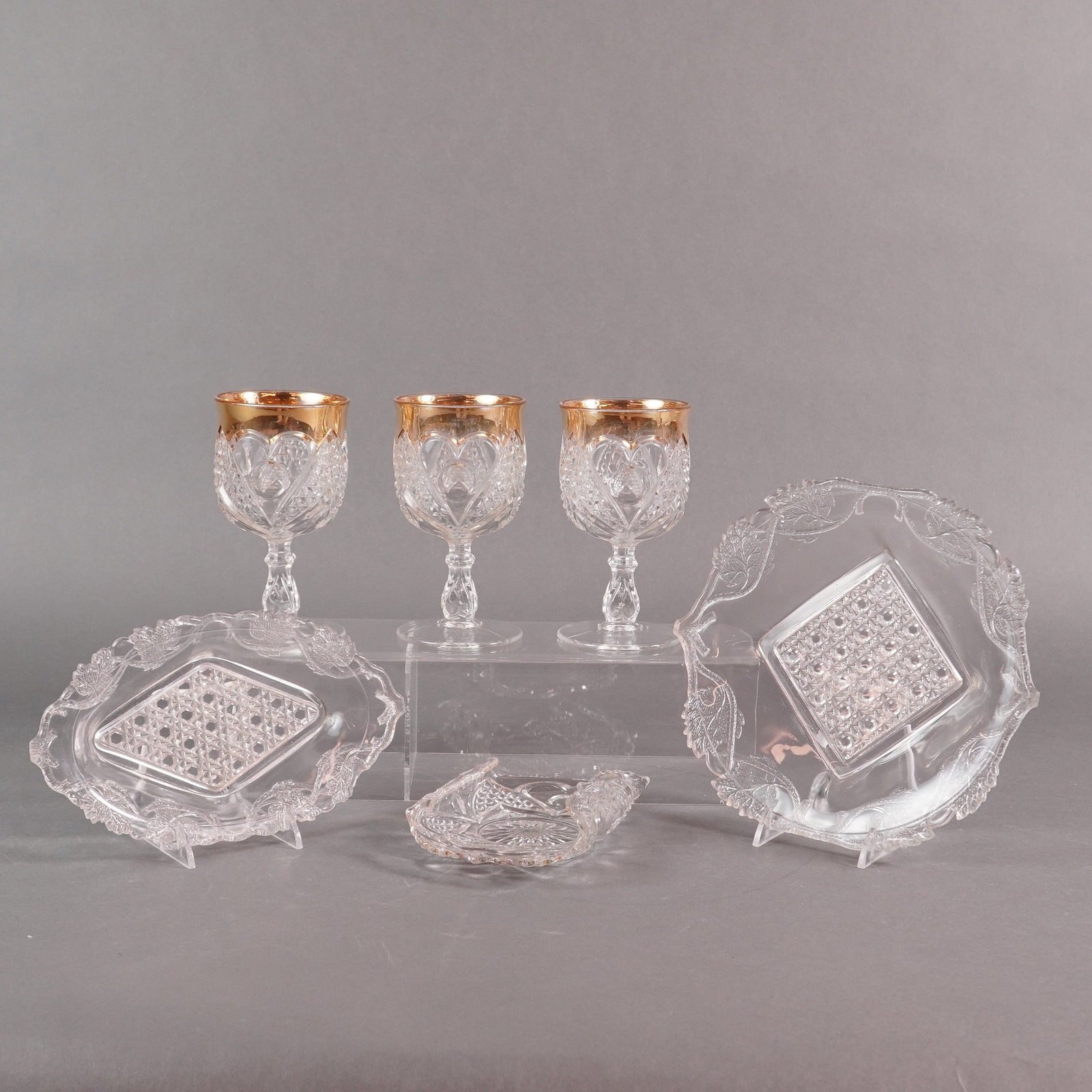 Tarentum Glass Co. Heart with Thumbprint EAPG Collection, 6 Pieces (1 of 4)