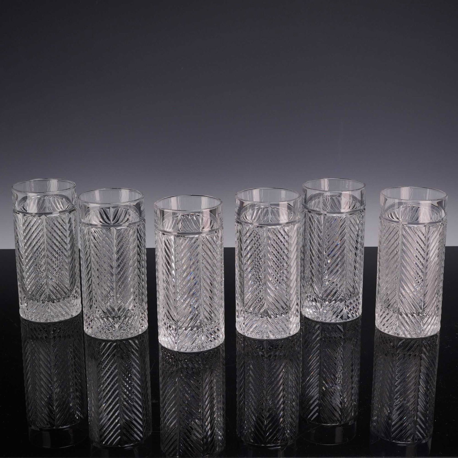 A Set of Six Ralph Lauren Crystal Herringbone Ice Tea Glasses (1 of 4)