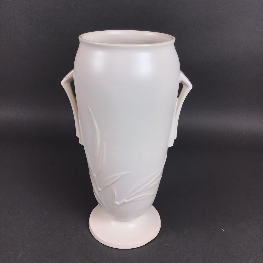 Roseville Pottery Floor Vase, Teasel Ivory 837-14 (1 of 3)