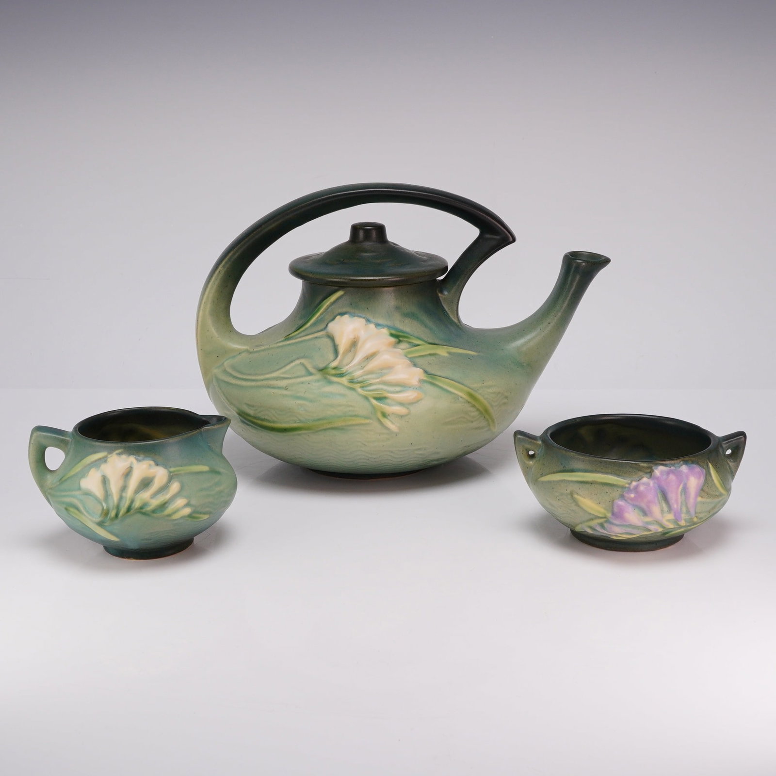 Three Piece Roseville Pottery Tea Set, Freesia Green (1 of 3)