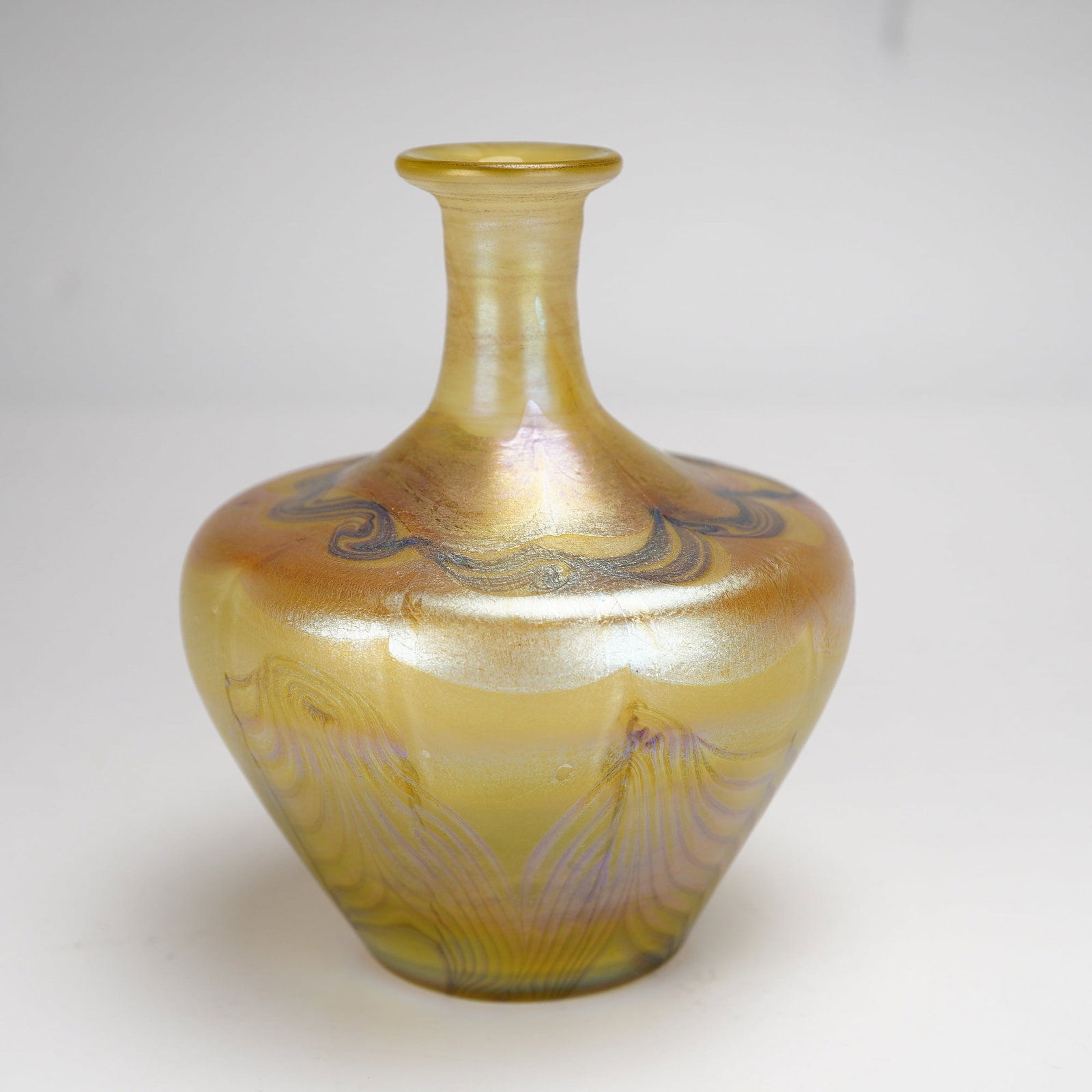 L.C.T. Tiffany Favrile Pulled Feather Iridescent Glass Vase, Signed (1 of 4)