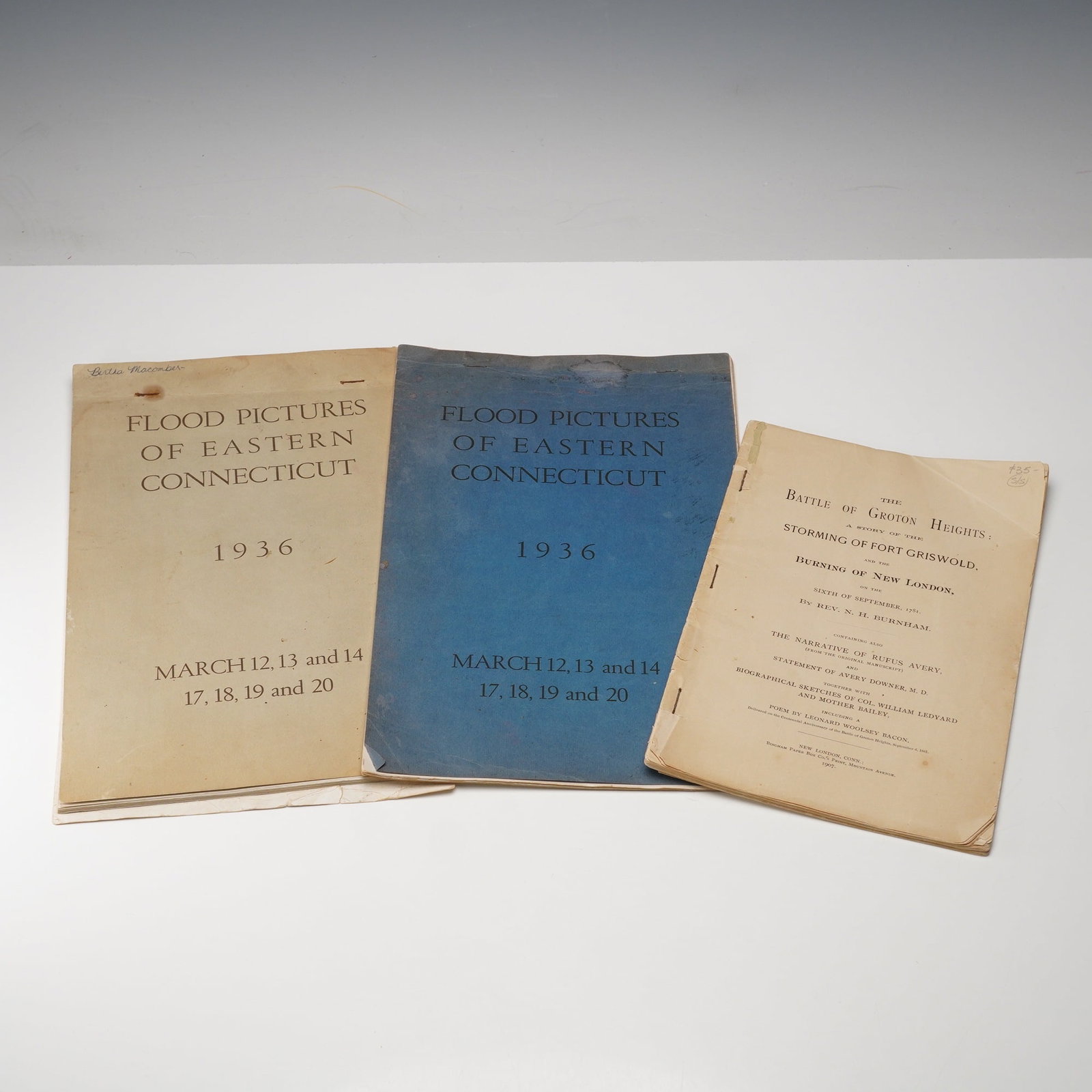 3 Connecticut Booklets, Flood Pictures 1936 and Battle of Groton Heights (1 of 5)