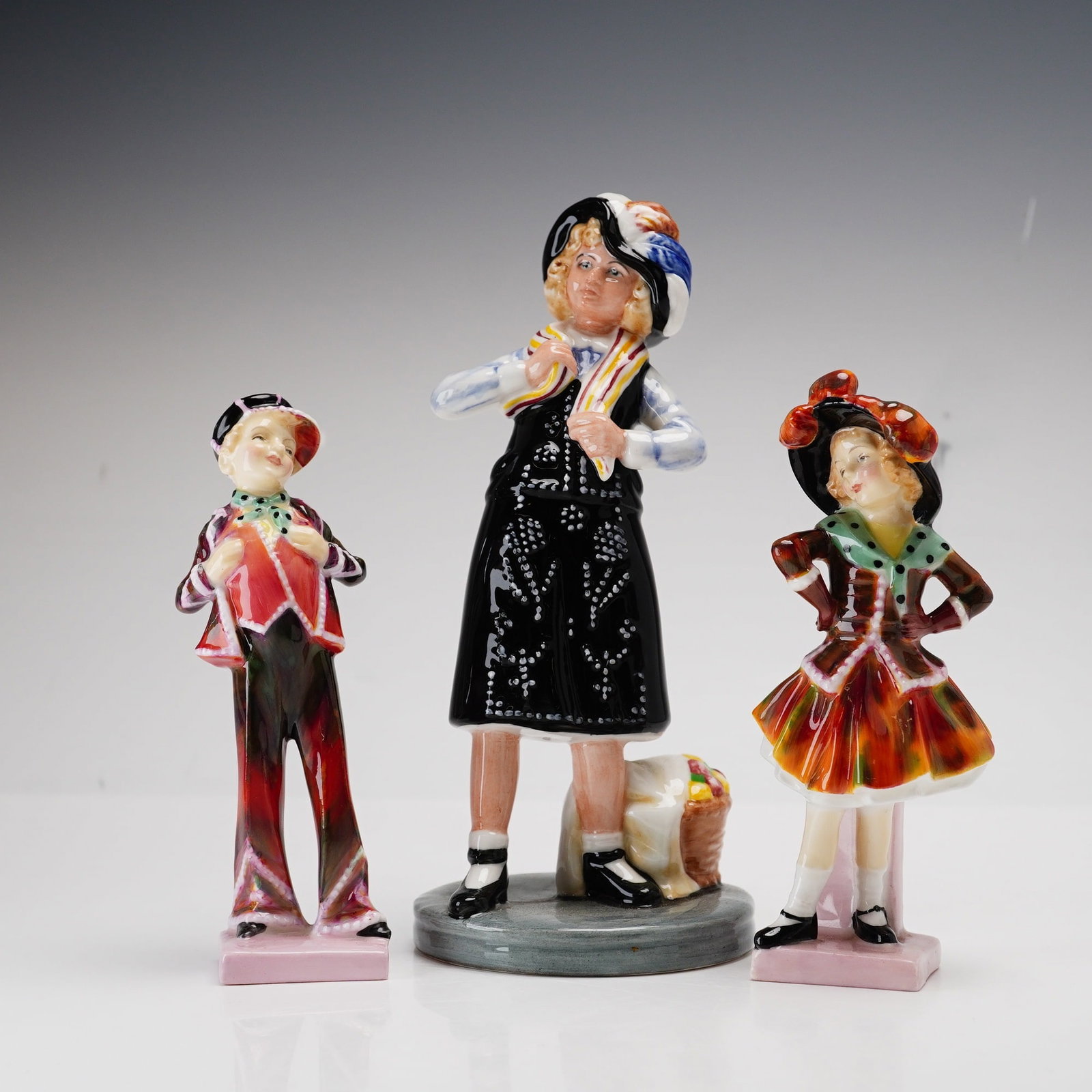 3pc Royal Doulton Figurines, Pearly Boy and Pearly Girl HN2769, 2035 & 2036 (1 of 3)