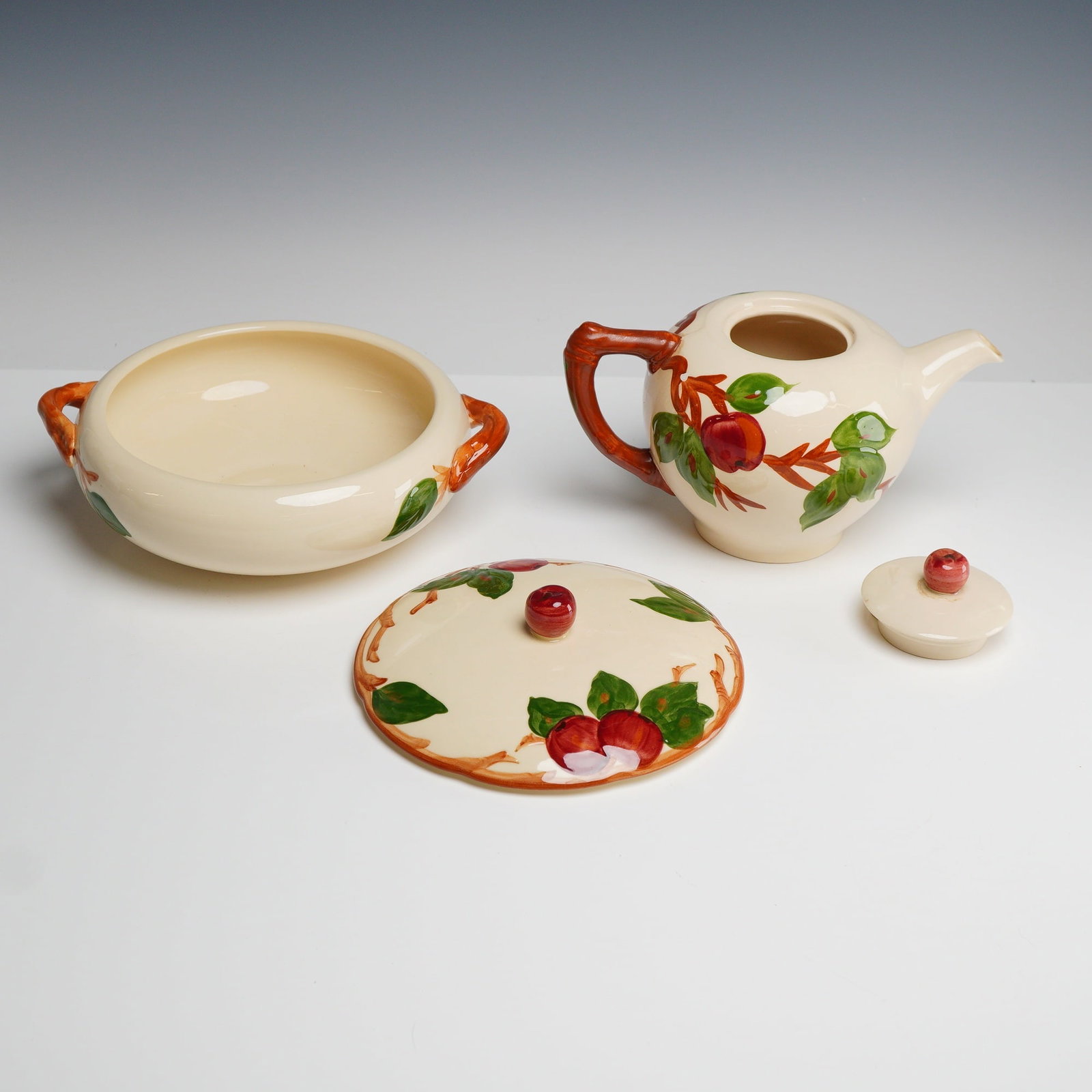 2pc Franciscan Apple Pattern Ceramic Teapot and Serving Dish - 2