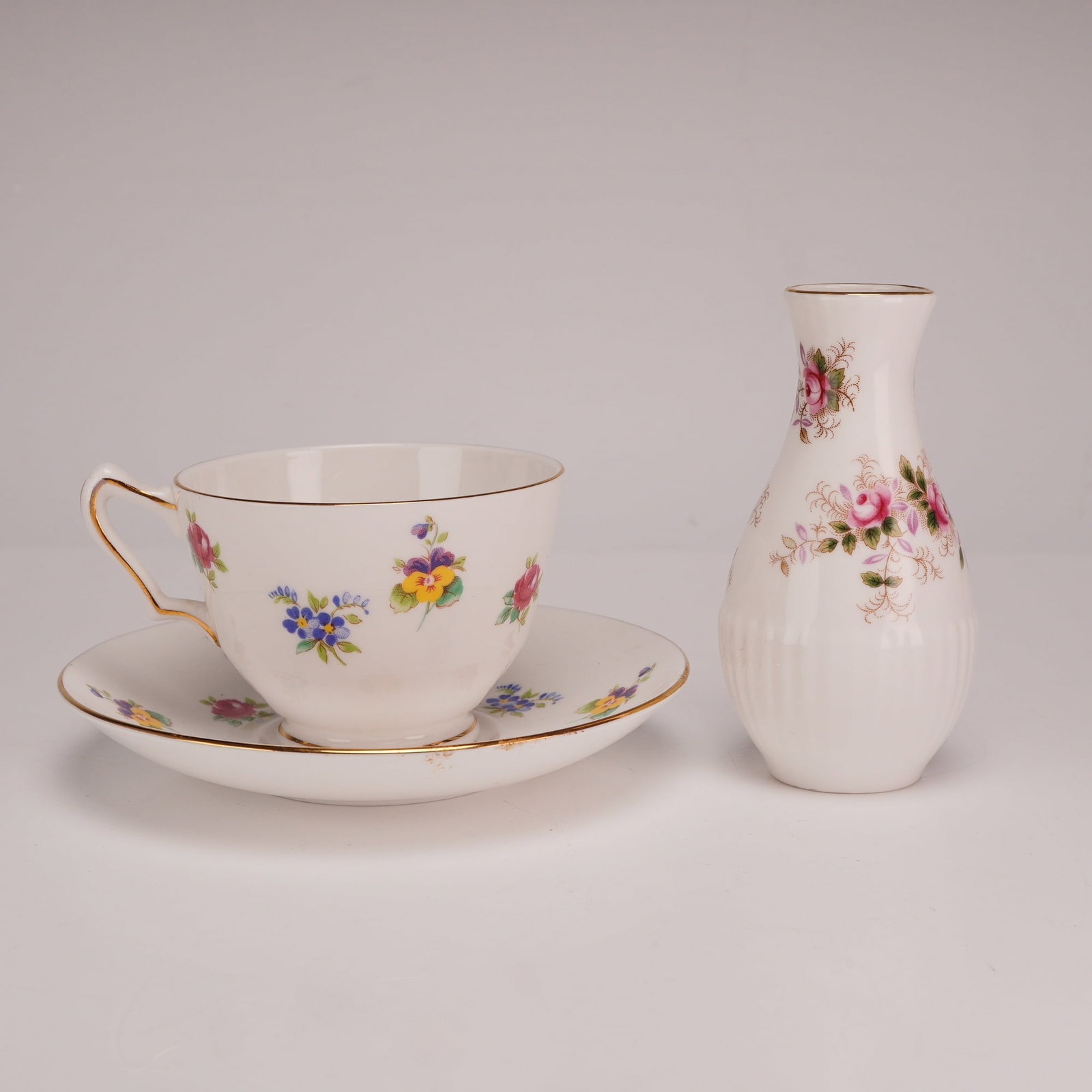 3pc English Bone China Crown Staffordshire Teacup Set & Royal Albert Lavender Rose Miniature Vase (1 of 3)
